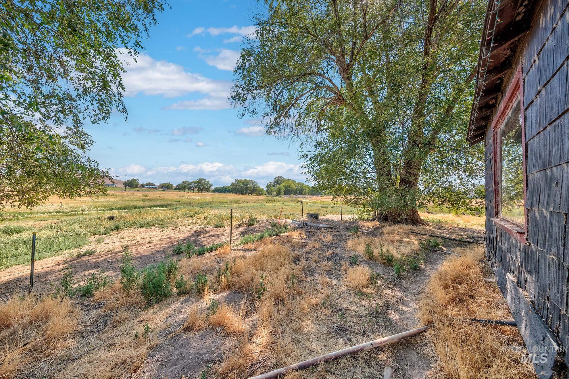 2894 Little Valley Rd, Harper, Idaho 97906, 2 Bedrooms, 1 Bathroom, Farm & Ranch For Sale, Price $675,000,MLS 98993637
