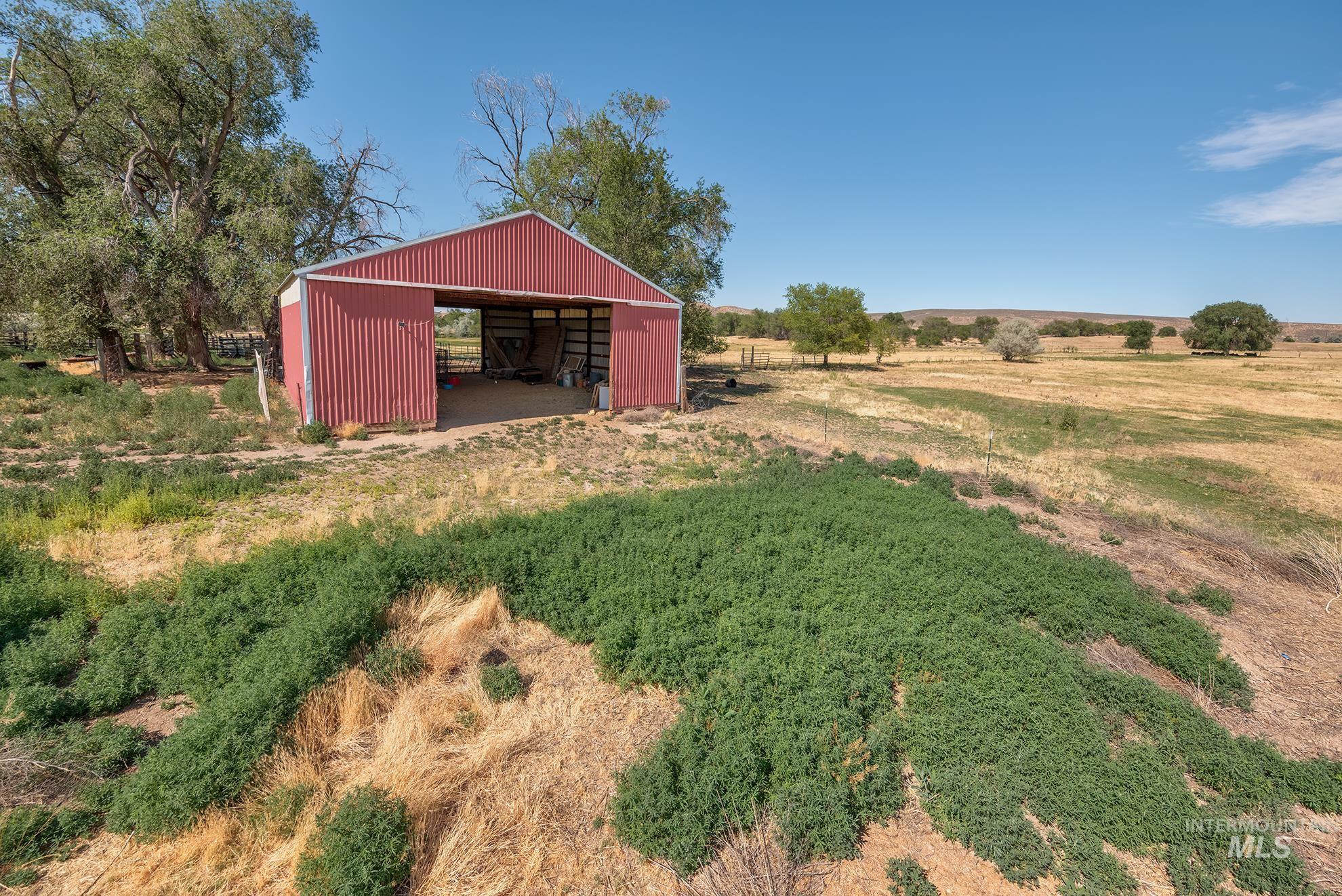 2894 Little Valley Rd, Harper, Idaho 97906, 2 Bedrooms, 1 Bathroom, Farm & Ranch For Sale, Price $675,000,MLS 98993637