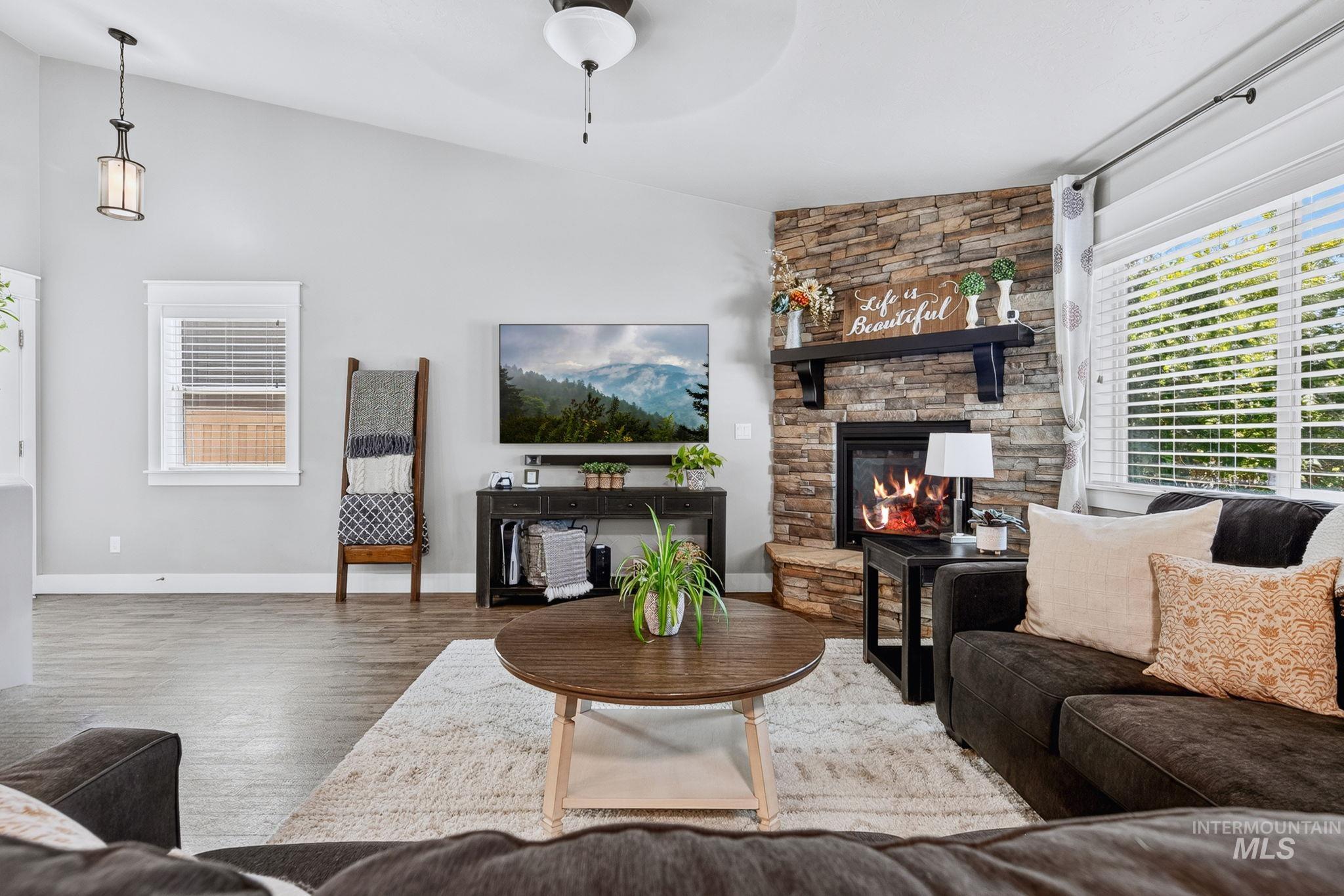 9271 S Copeland way, Kuna, Idaho 83634, 4 Bedrooms, 2 Bathrooms, Residential For Sale, Price $475,000, 98993640