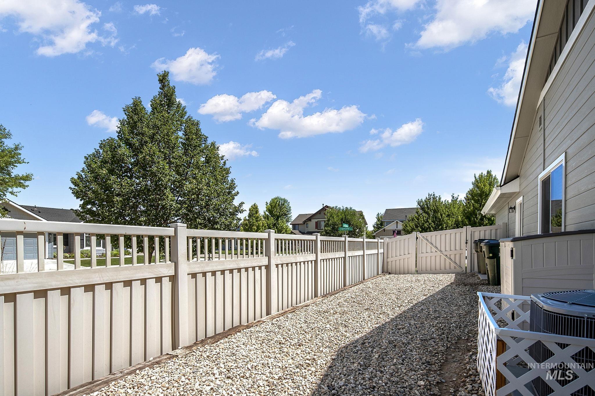 9271 S Copeland way, Kuna, Idaho 83634, 4 Bedrooms, 2 Bathrooms, Residential For Sale, Price $475,000, 98993640