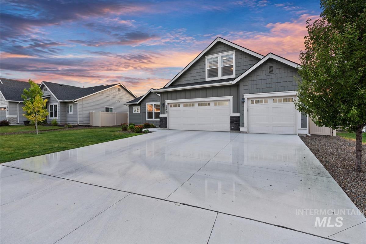 15451 Lutsen Ave, Caldwell, Idaho 83607, 4 Bedrooms, 2 Bathrooms, Residential For Sale, Price $529,900, 98993641