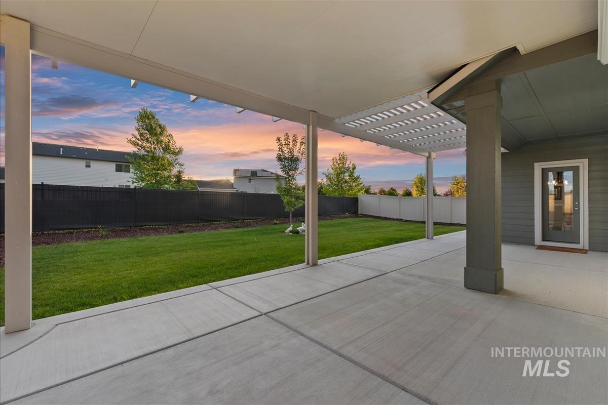 15451 Lutsen Ave, Caldwell, Idaho 83607, 4 Bedrooms, 2 Bathrooms, Residential For Sale, Price $529,900, 98993641