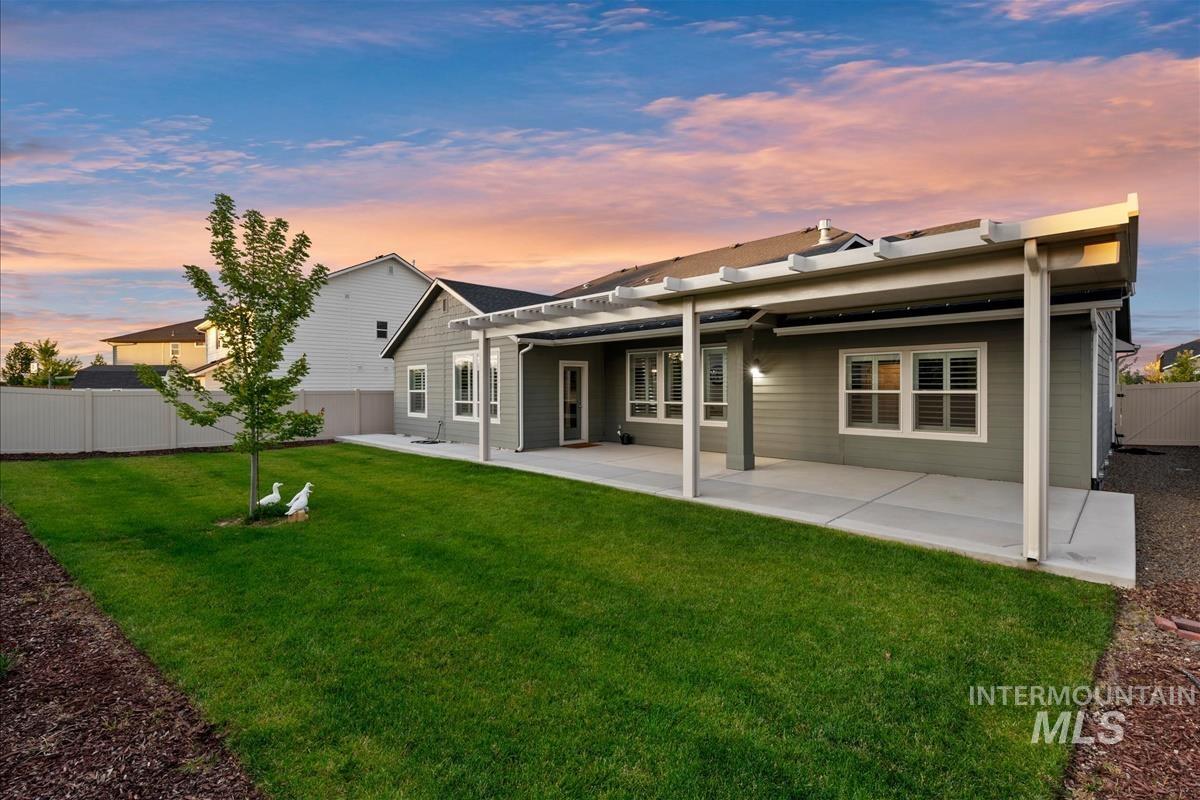 15451 Lutsen Ave, Caldwell, Idaho 83607, 4 Bedrooms, 2 Bathrooms, Residential For Sale, Price $529,900, 98993641