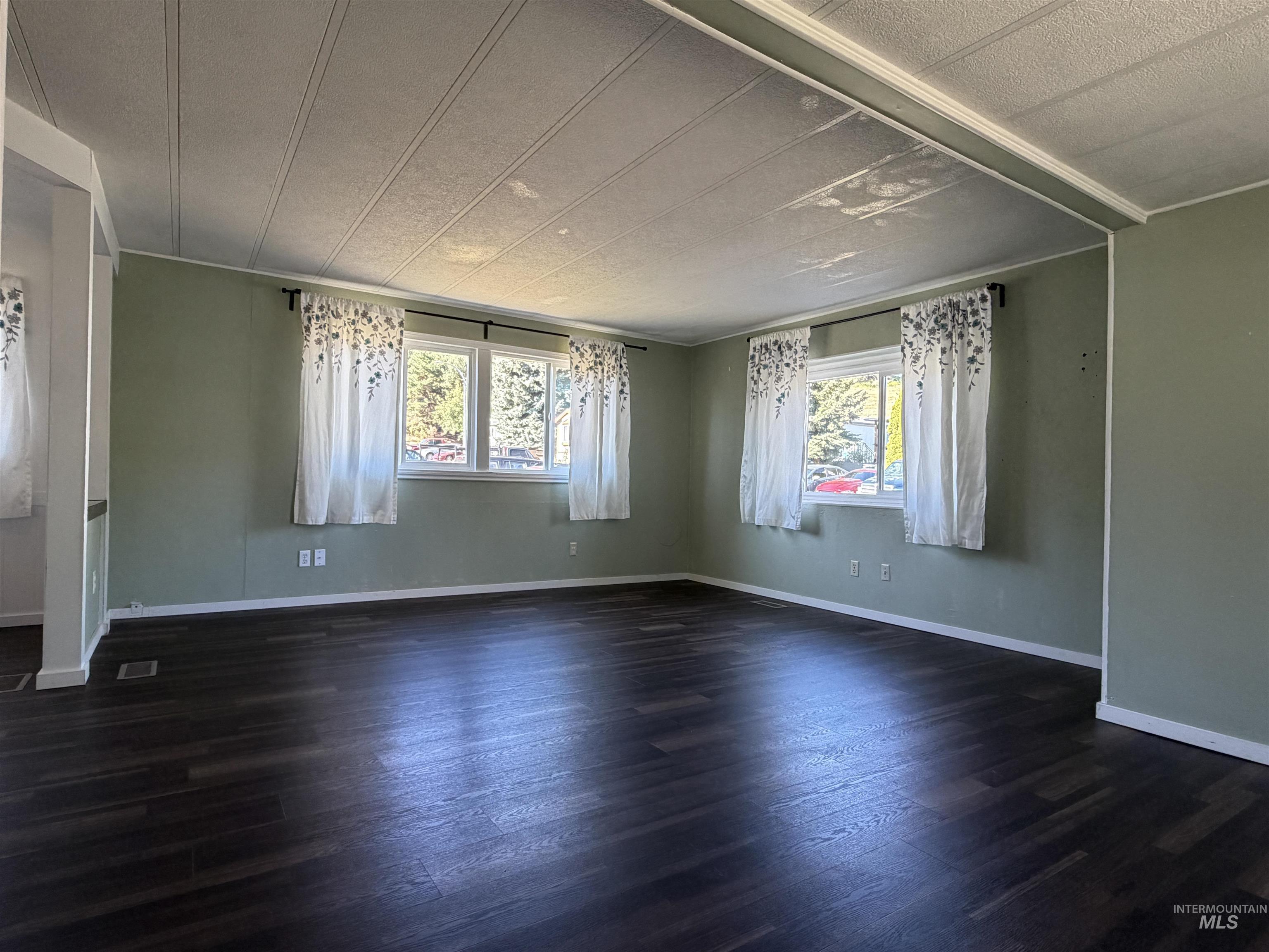 411 N Almon, Moscow, Idaho 83843, 2 Bedrooms, 1 Bathroom, Residential For Sale, Price $59,000, 98993642