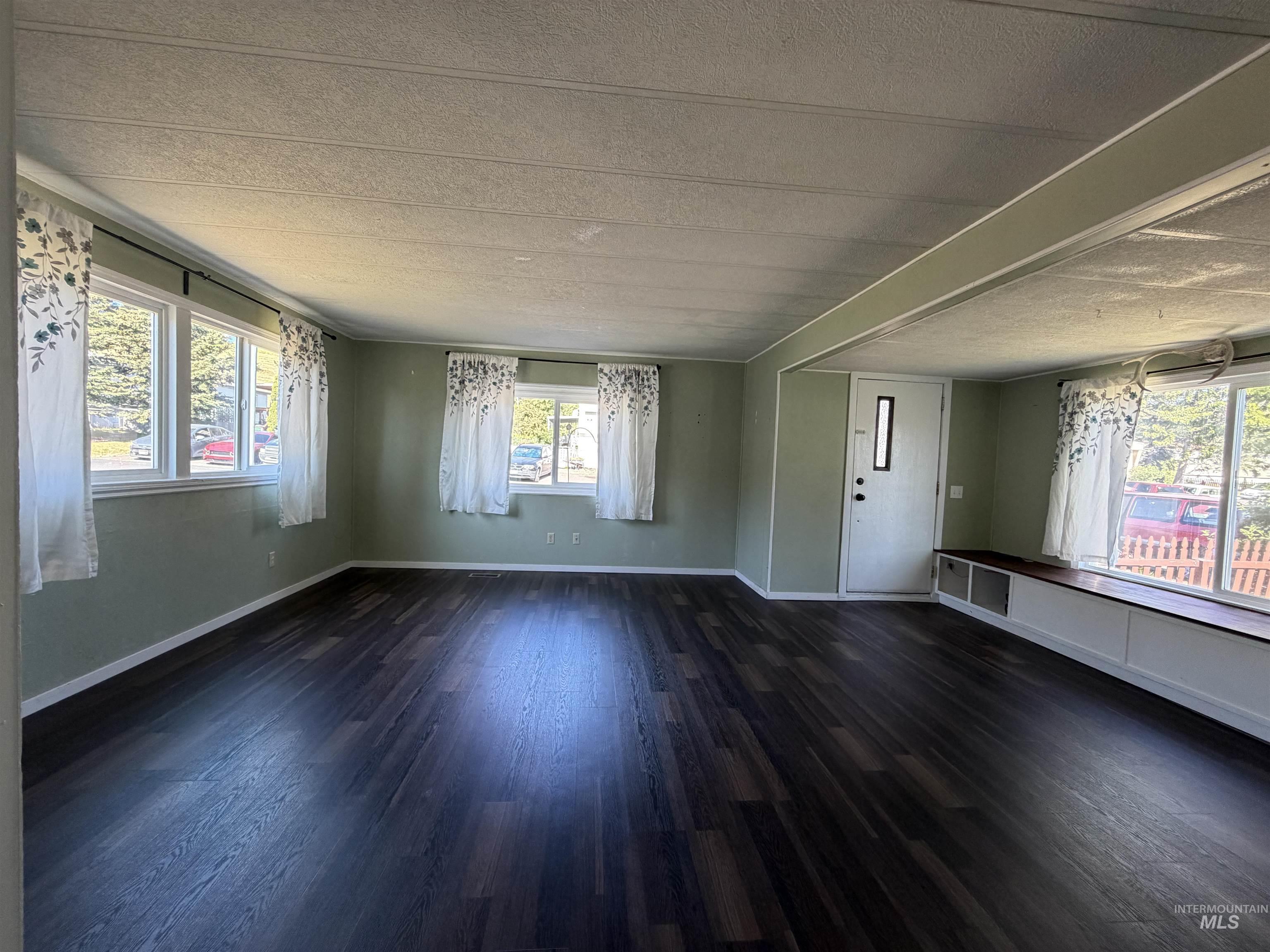 411 N Almon, Moscow, Idaho 83843, 2 Bedrooms, 1 Bathroom, Residential For Sale, Price $59,000, 98993642