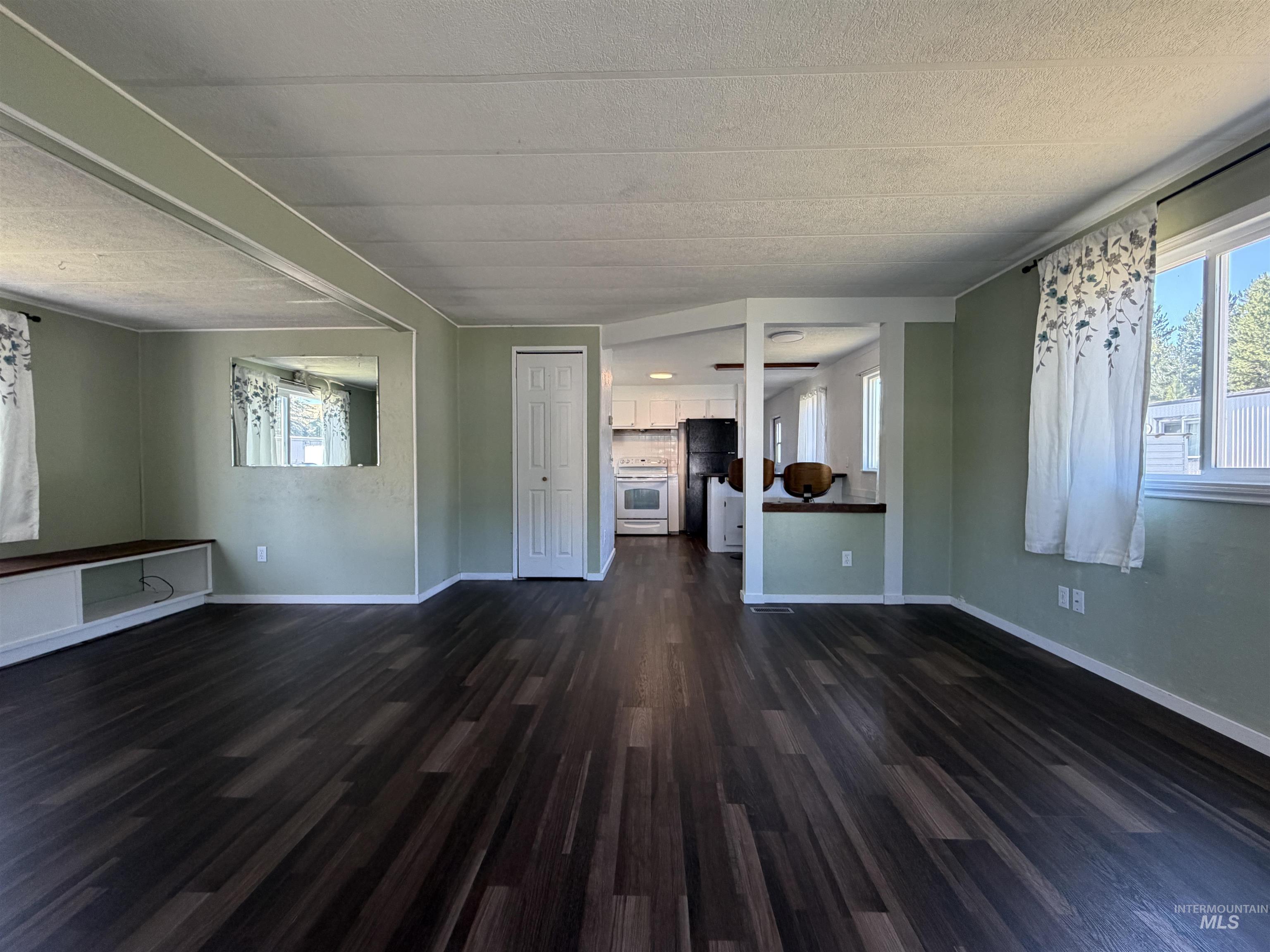 411 N Almon, Moscow, Idaho 83843, 2 Bedrooms, 1 Bathroom, Residential For Sale, Price $59,000, 98993642