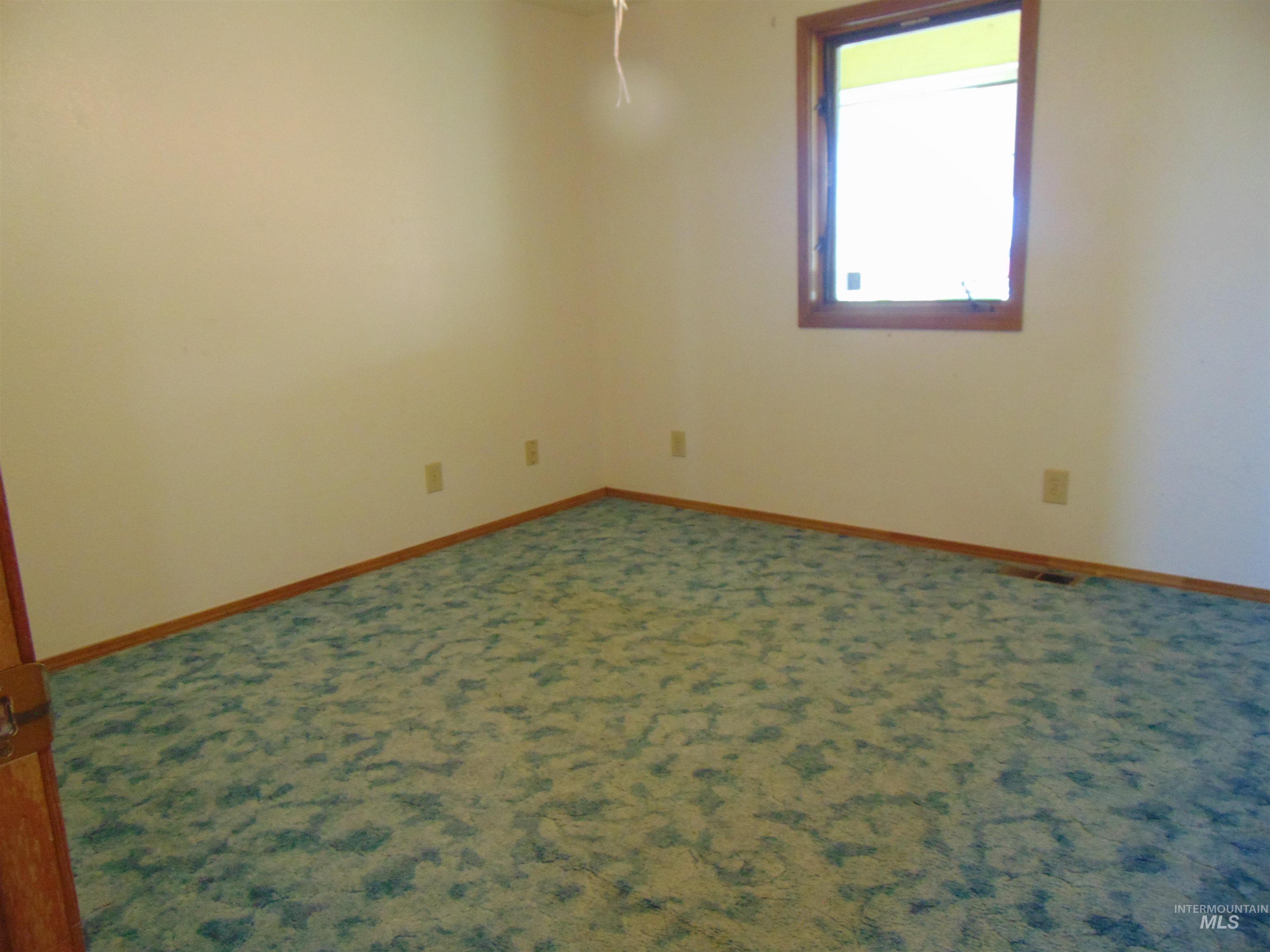 3855 Saddlehorn Lane, Vale, Oregon 97918, 3 Bedrooms, 2 Bathrooms, Residential For Sale, Price $425,000, 98993645