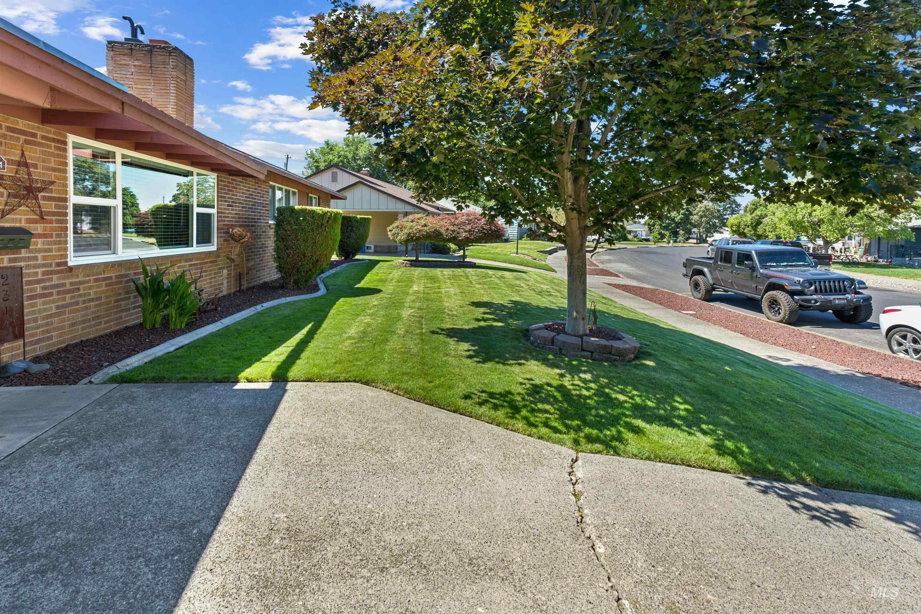 2314 9th Ave, Lewiston, Idaho 83501, 3 Bedrooms, 1 Bathroom, Residential For Sale, Price $360,000, 98993646