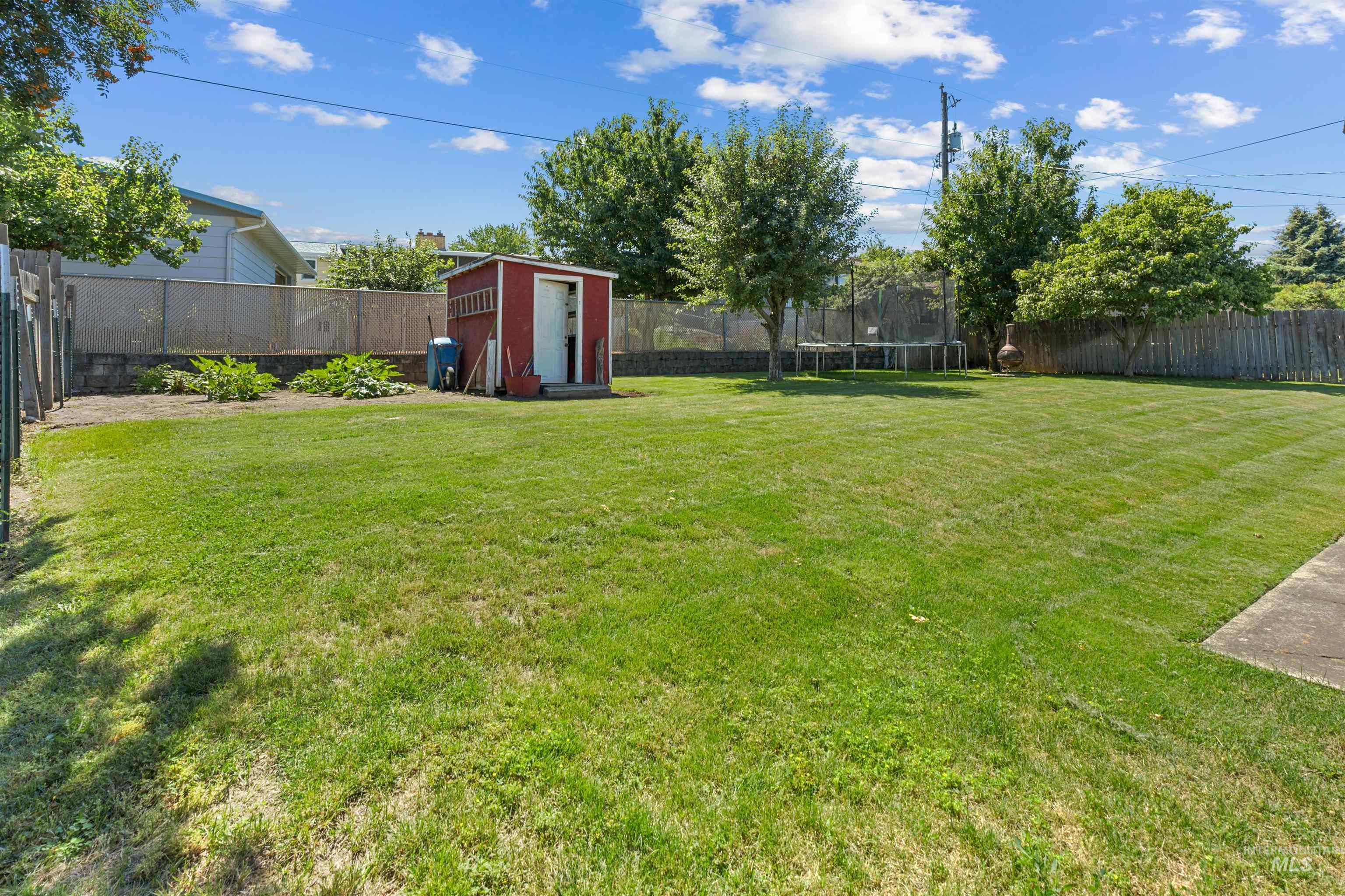 2314 9th Ave, Lewiston, Idaho 83501, 3 Bedrooms, 1 Bathroom, Residential For Sale, Price $360,000, 98993646