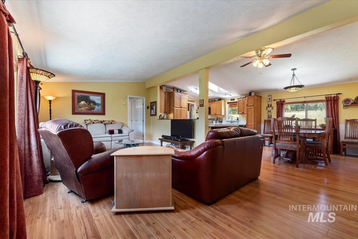 23 Woodland Dr, Garden Valley, Idaho 83622, 3 Bedrooms, 2 Bathrooms, Residential For Sale, Price $515,000, 98993647