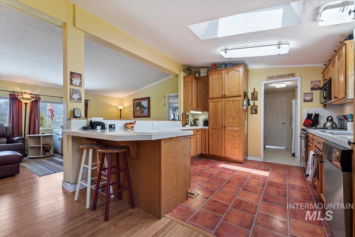 23 Woodland Dr, Garden Valley, Idaho 83622, 3 Bedrooms, 2 Bathrooms, Residential For Sale, Price $515,000, 98993647