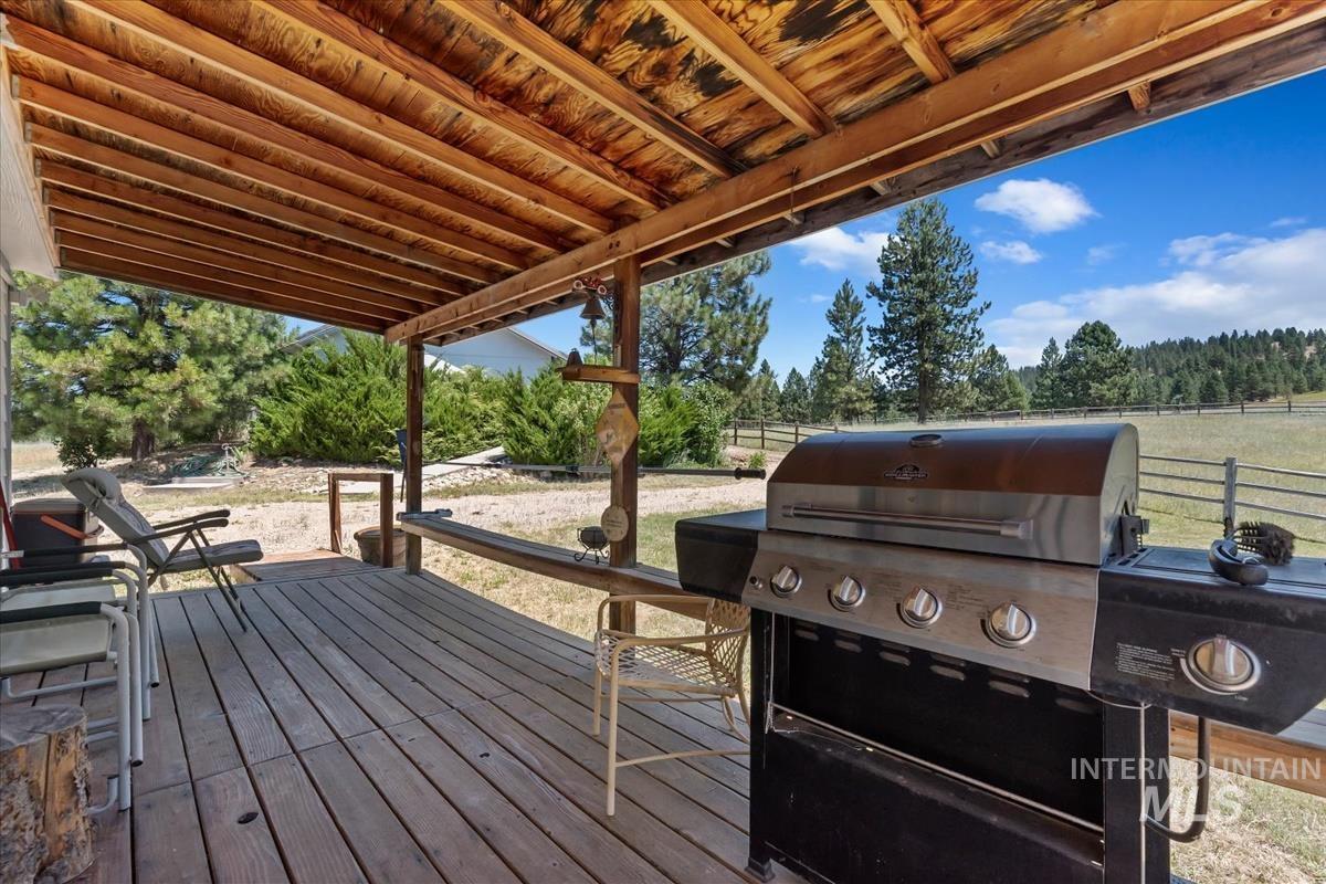 23 Woodland Dr, Garden Valley, Idaho 83622, 3 Bedrooms, 2 Bathrooms, Residential For Sale, Price $499,000,MLS 98993647