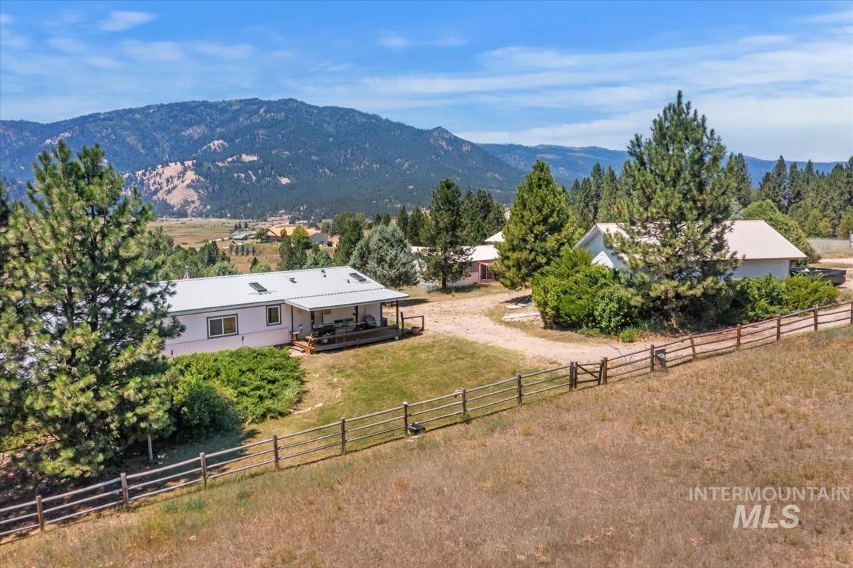 23 Woodland Dr, Garden Valley, Idaho 83622, 3 Bedrooms, 2 Bathrooms, Residential For Sale, Price $515,000, 98993647