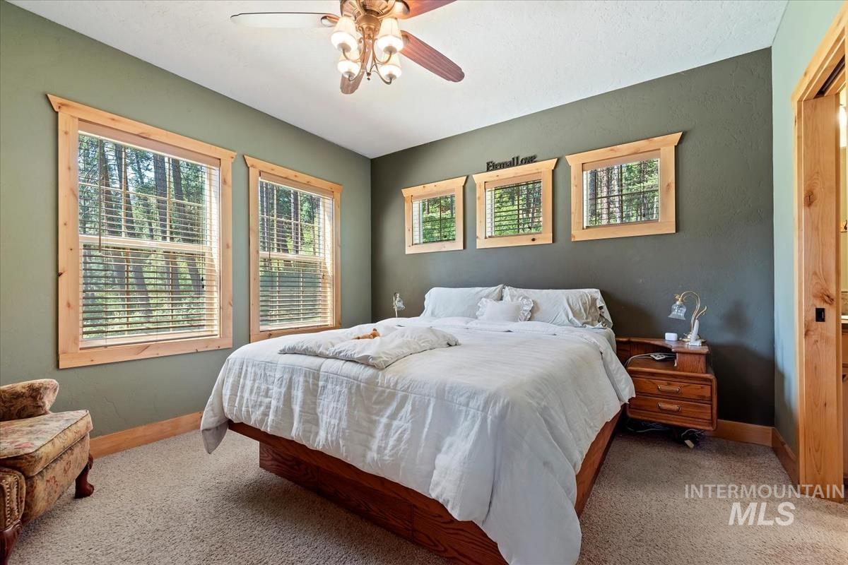 20 Shadow Rd, Garden Valley, Idaho 83622, 3 Bedrooms, 2.5 Bathrooms, Residential For Sale, Price $710,000, 98993648