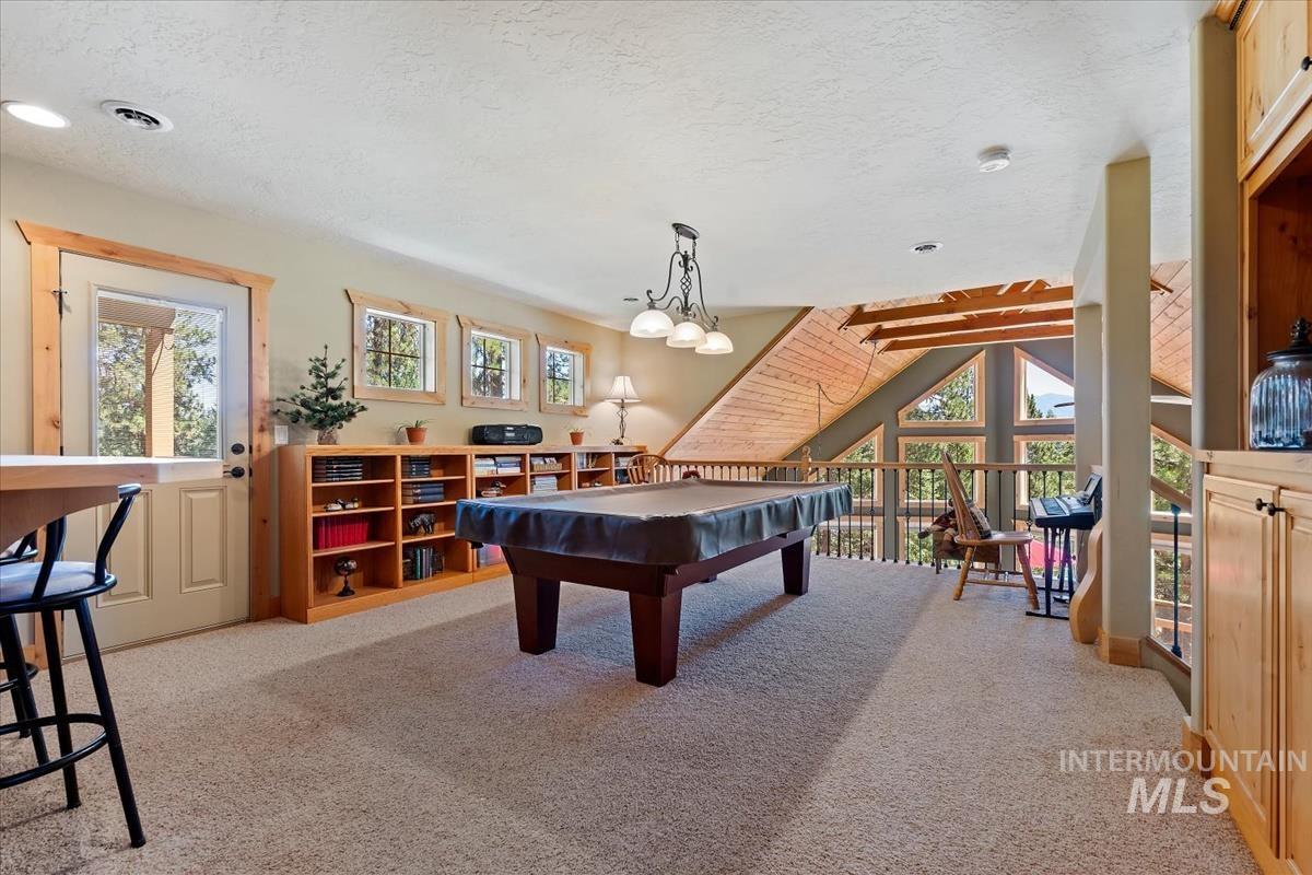 20 Shadow Rd, Garden Valley, Idaho 83622, 3 Bedrooms, 2.5 Bathrooms, Residential For Sale, Price $710,000, 98993648