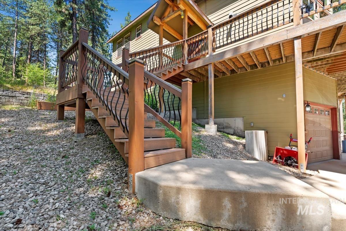 20 Shadow Rd, Garden Valley, Idaho 83622, 3 Bedrooms, 2.5 Bathrooms, Residential For Sale, Price $710,000, 98993648