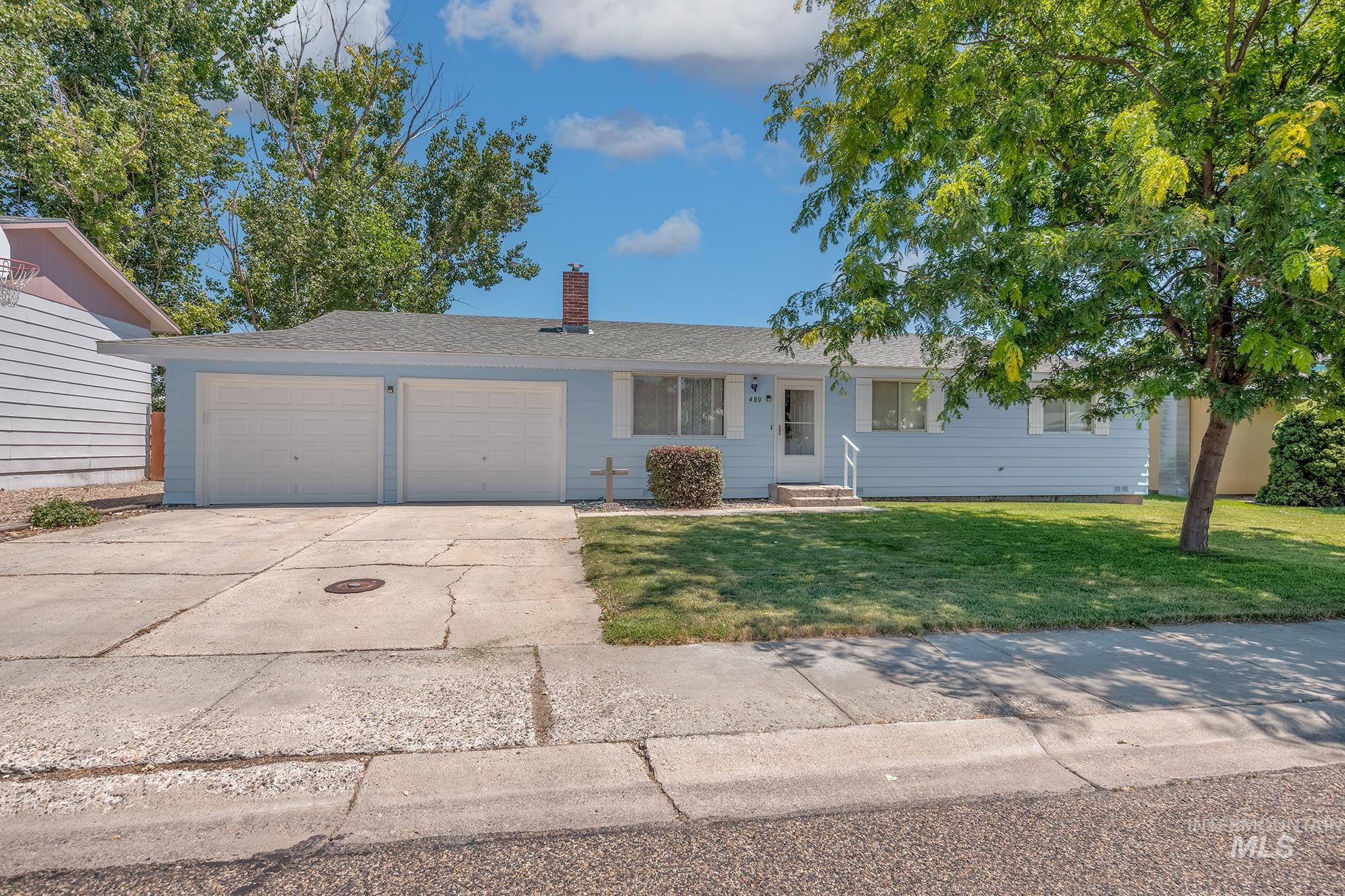 480 NW 16th St, Ontario, Oregon 97914, 3 Bedrooms, 2 Bathrooms, Residential For Sale, Price $285,900, 98993649