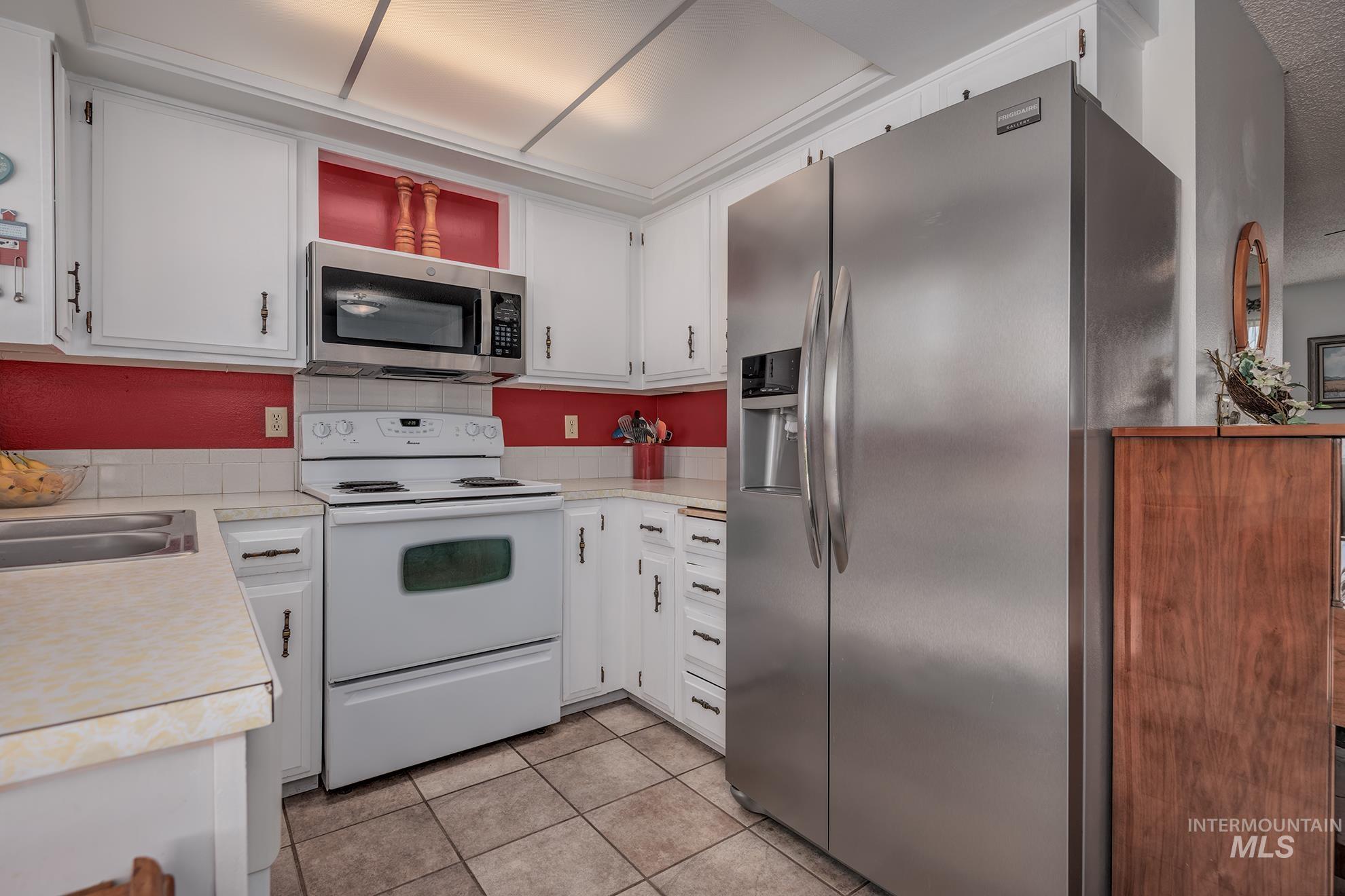 480 NW 16th St, Ontario, Oregon 97914, 3 Bedrooms, 2 Bathrooms, Residential For Sale, Price $285,900, 98993649