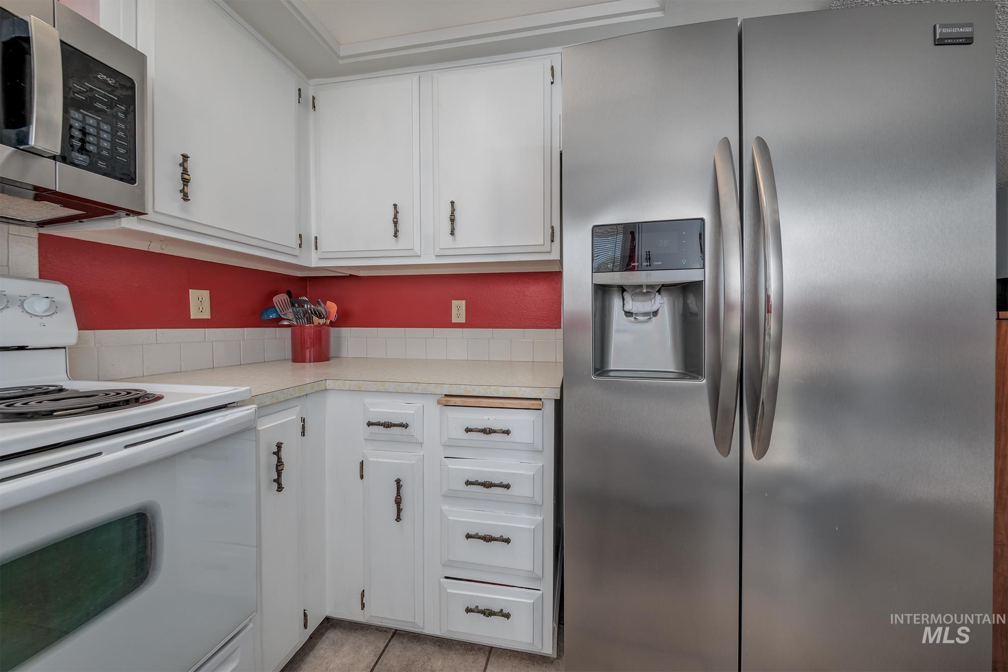 480 NW 16th St, Ontario, Oregon 97914, 3 Bedrooms, 2 Bathrooms, Residential For Sale, Price $285,900, 98993649