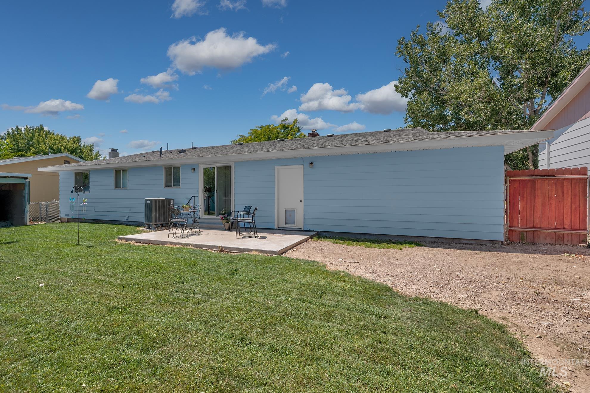 480 NW 16th St, Ontario, Oregon 97914, 3 Bedrooms, 2 Bathrooms, Residential For Sale, Price $285,900, 98993649