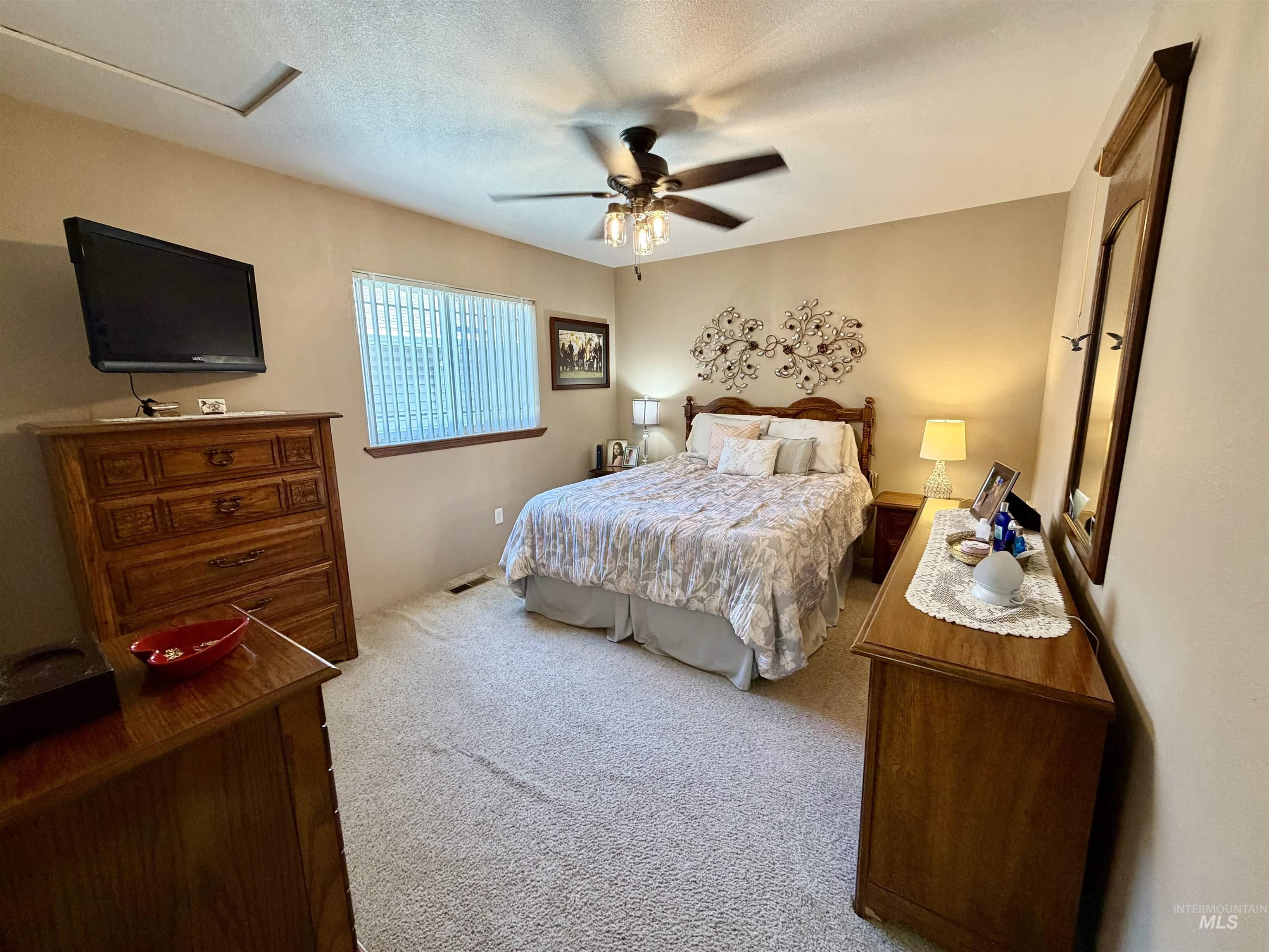 1815 16th Street, Lewiston, Idaho 83501, 2 Bedrooms, 2 Bathrooms, Residential For Sale, Price $329,900, 98993653