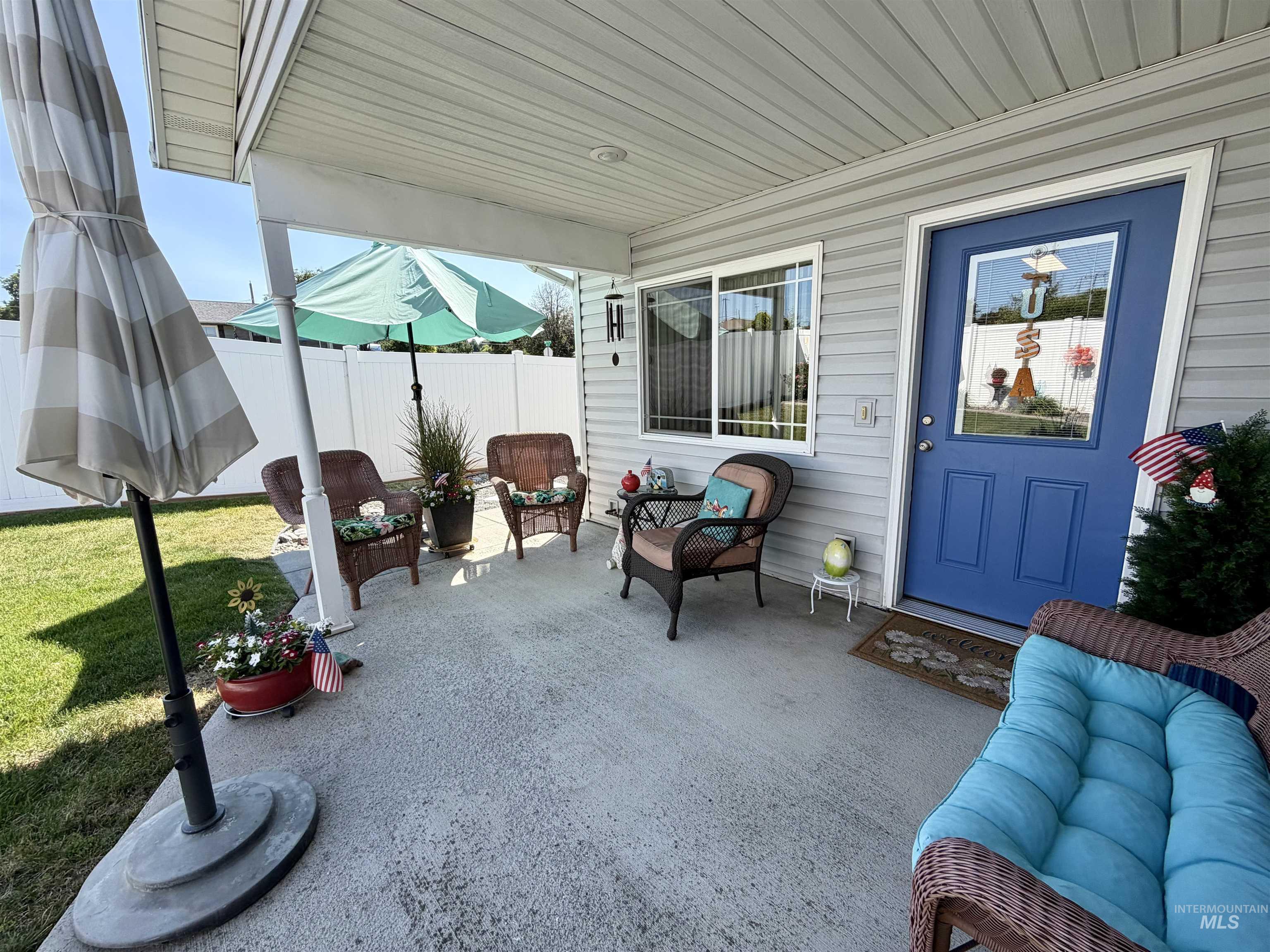 1815 16th Street, Lewiston, Idaho 83501, 2 Bedrooms, 2 Bathrooms, Residential For Sale, Price $329,900, 98993653