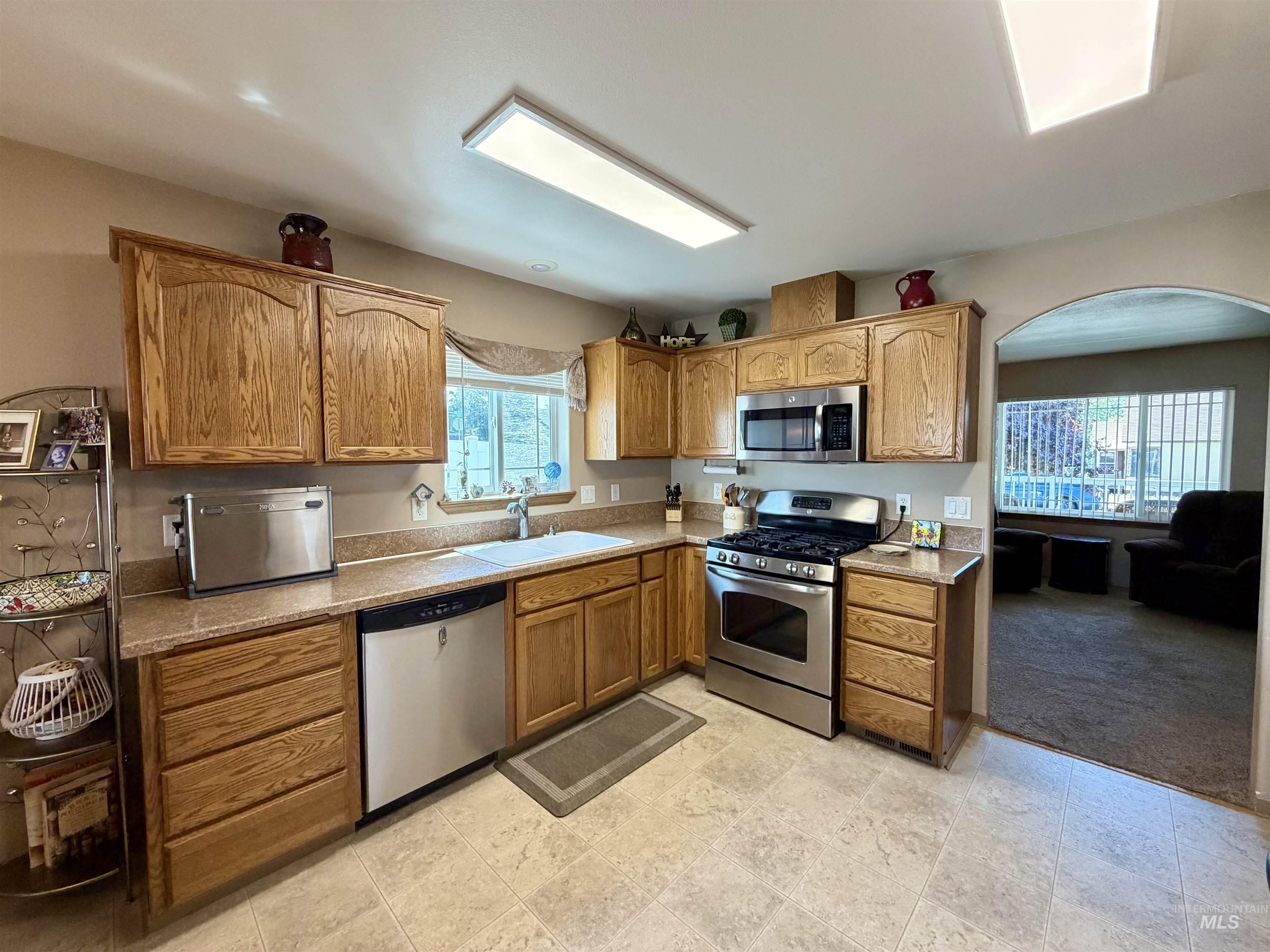 1815 16th Street, Lewiston, Idaho 83501, 2 Bedrooms, 2 Bathrooms, Residential For Sale, Price $329,900, 98993653