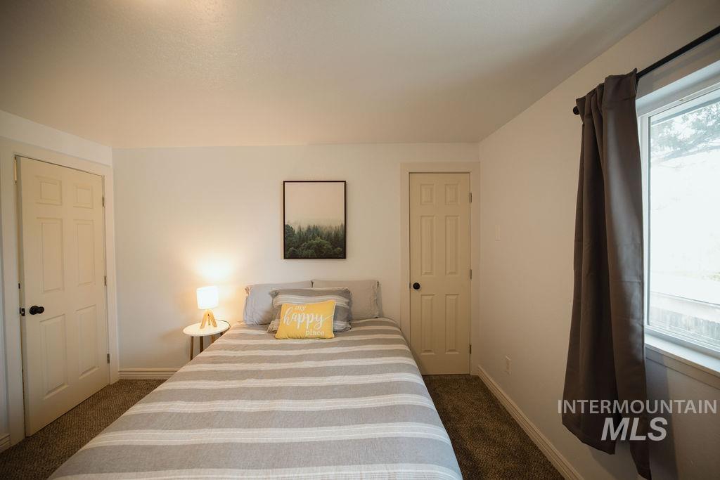 1223 S Maple st, Nampa, Idaho 83686-6020, 2 Bedrooms, 1.5 Bathrooms, Residential Income For Sale, Price $945,000, 98993659