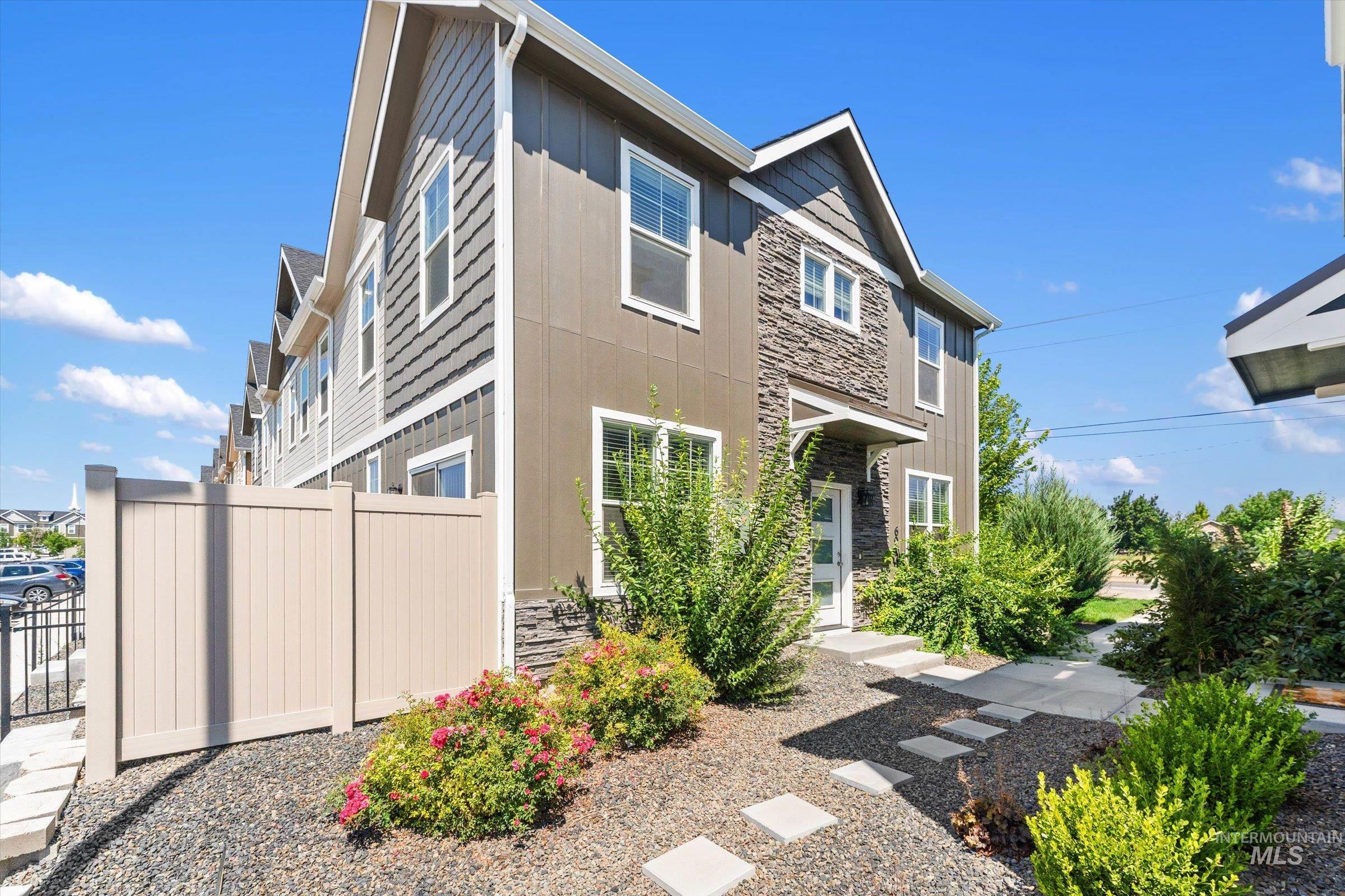 6014 S Jessenia Ln, Boise, Idaho 83709, 3 Bedrooms, 2.5 Bathrooms, Residential For Sale, Price $347,500,MLS 98993662