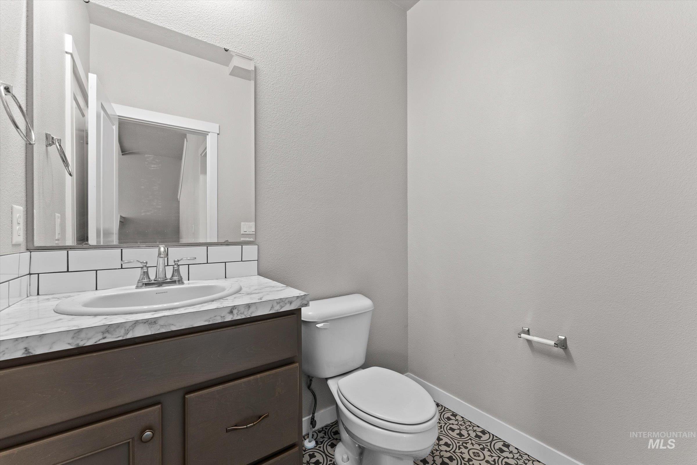6014 S Jessenia Ln, Boise, Idaho 83709, 3 Bedrooms, 2.5 Bathrooms, Residential For Sale, Price $347,500,MLS 98993662