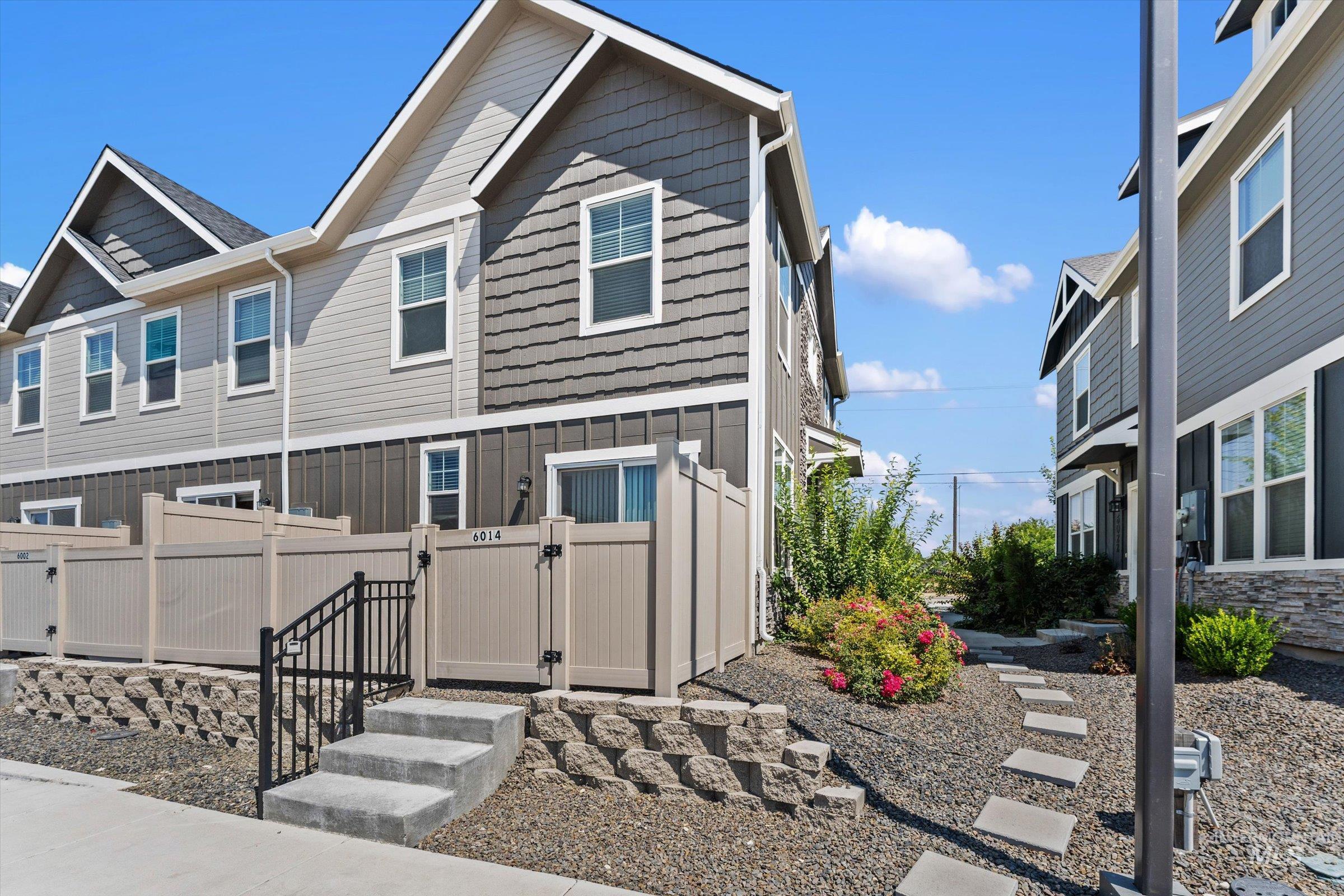6014 S Jessenia Ln, Boise, Idaho 83709, 3 Bedrooms, 2.5 Bathrooms, Residential For Sale, Price $347,500,MLS 98993662