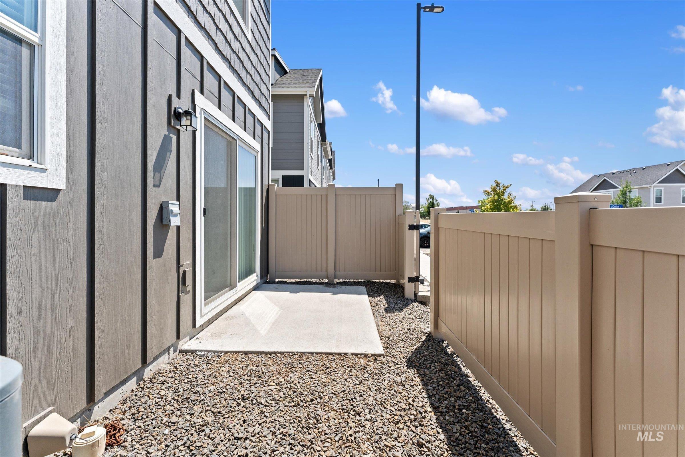 6014 S Jessenia Ln, Boise, Idaho 83709, 3 Bedrooms, 2.5 Bathrooms, Residential For Sale, Price $347,500,MLS 98993662