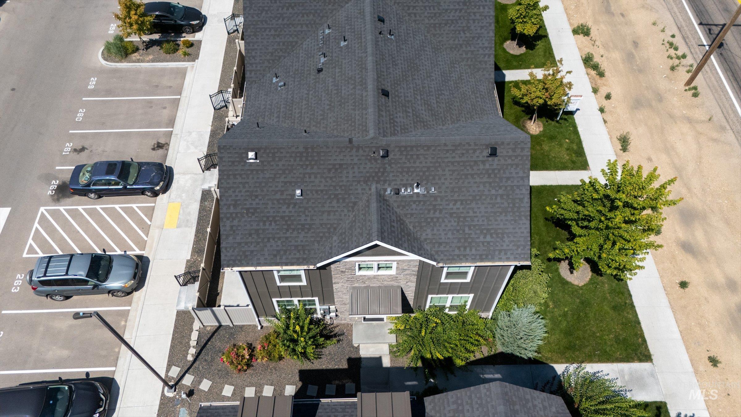 6014 S Jessenia Ln, Boise, Idaho 83709, 3 Bedrooms, 2.5 Bathrooms, Residential For Sale, Price $347,500,MLS 98993662