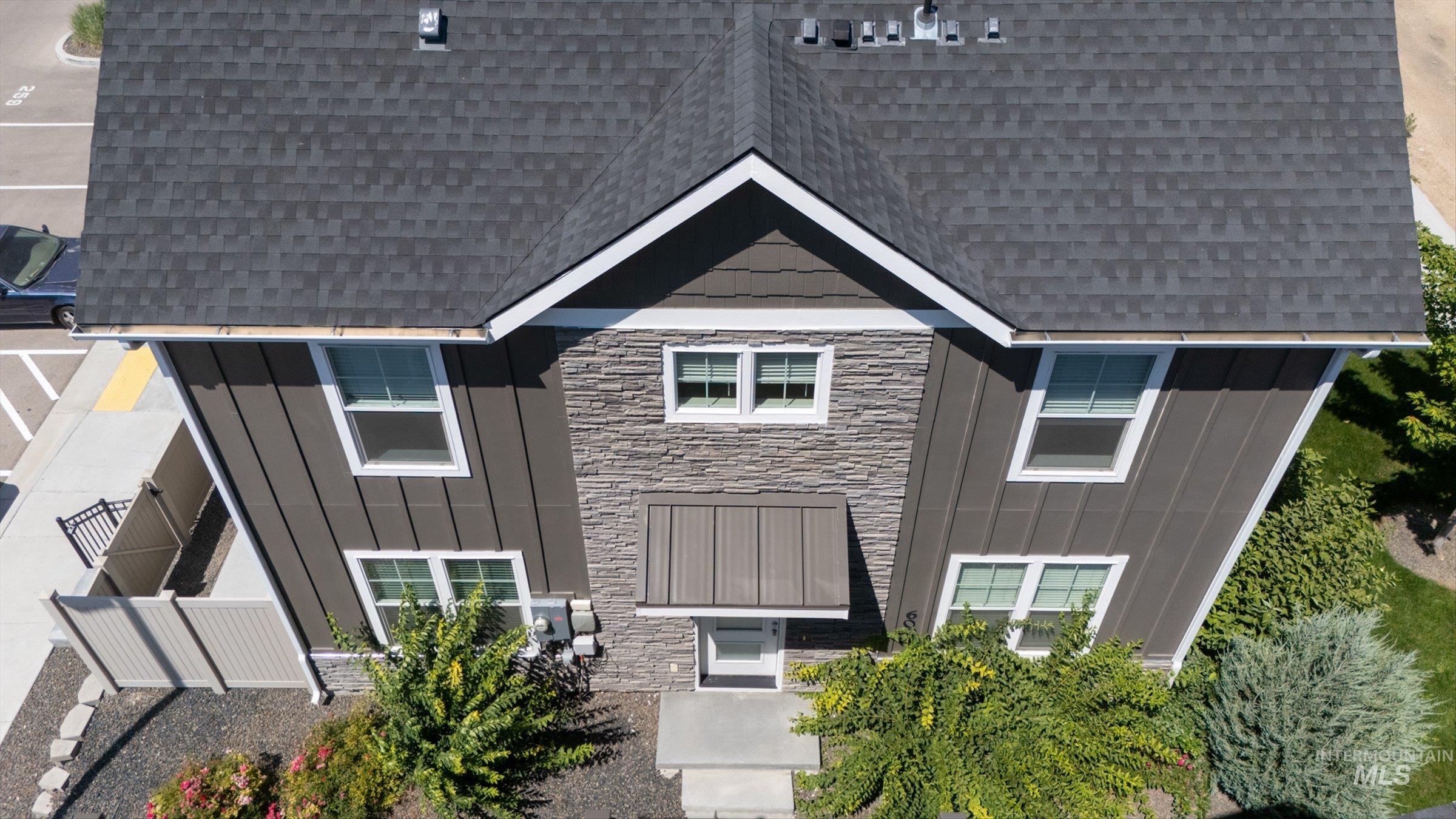 6014 S Jessenia Ln, Boise, Idaho 83709, 3 Bedrooms, 2.5 Bathrooms, Residential For Sale, Price $347,500,MLS 98993662