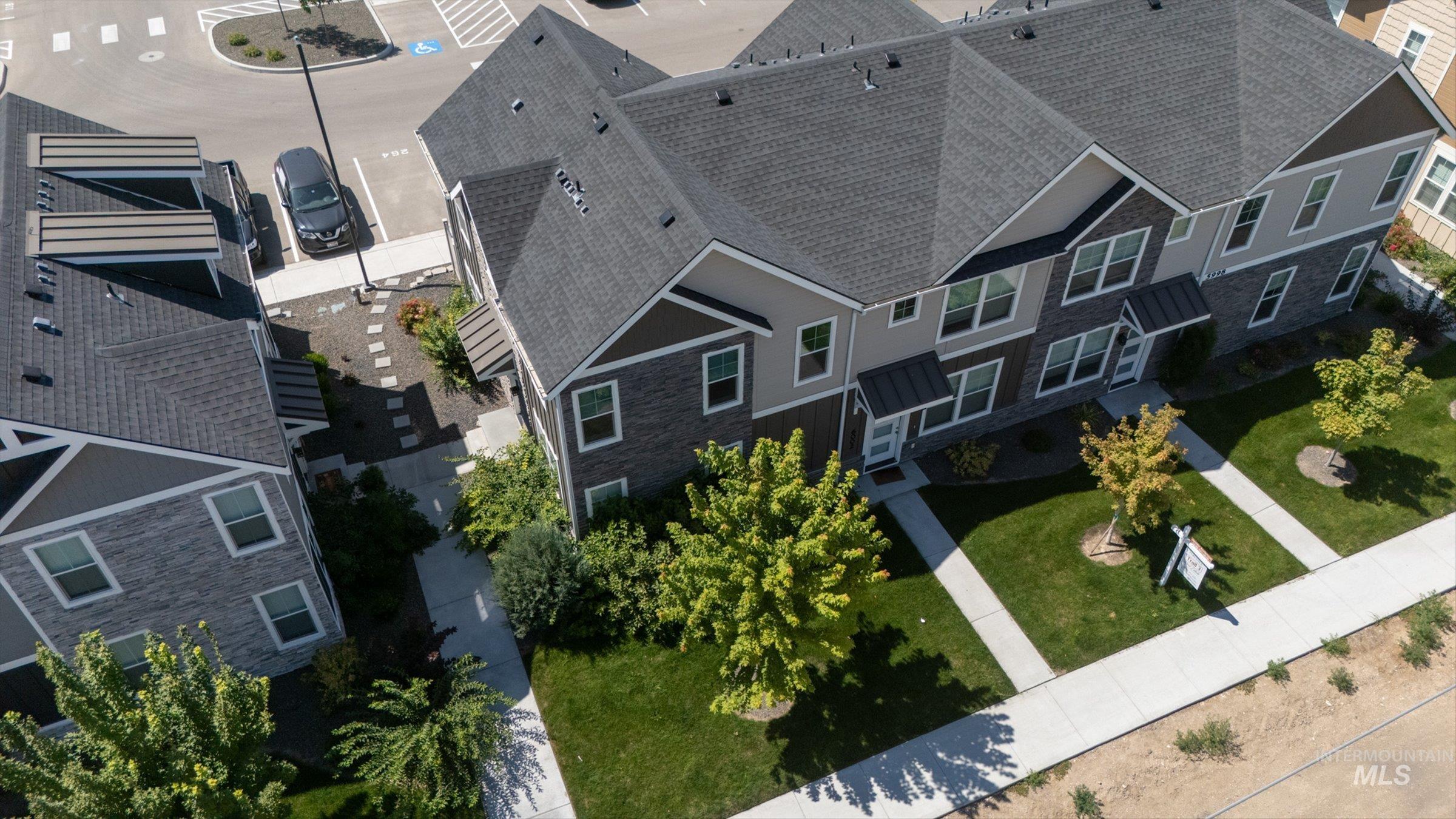 6014 S Jessenia Ln, Boise, Idaho 83709, 3 Bedrooms, 2.5 Bathrooms, Residential For Sale, Price $347,500,MLS 98993662