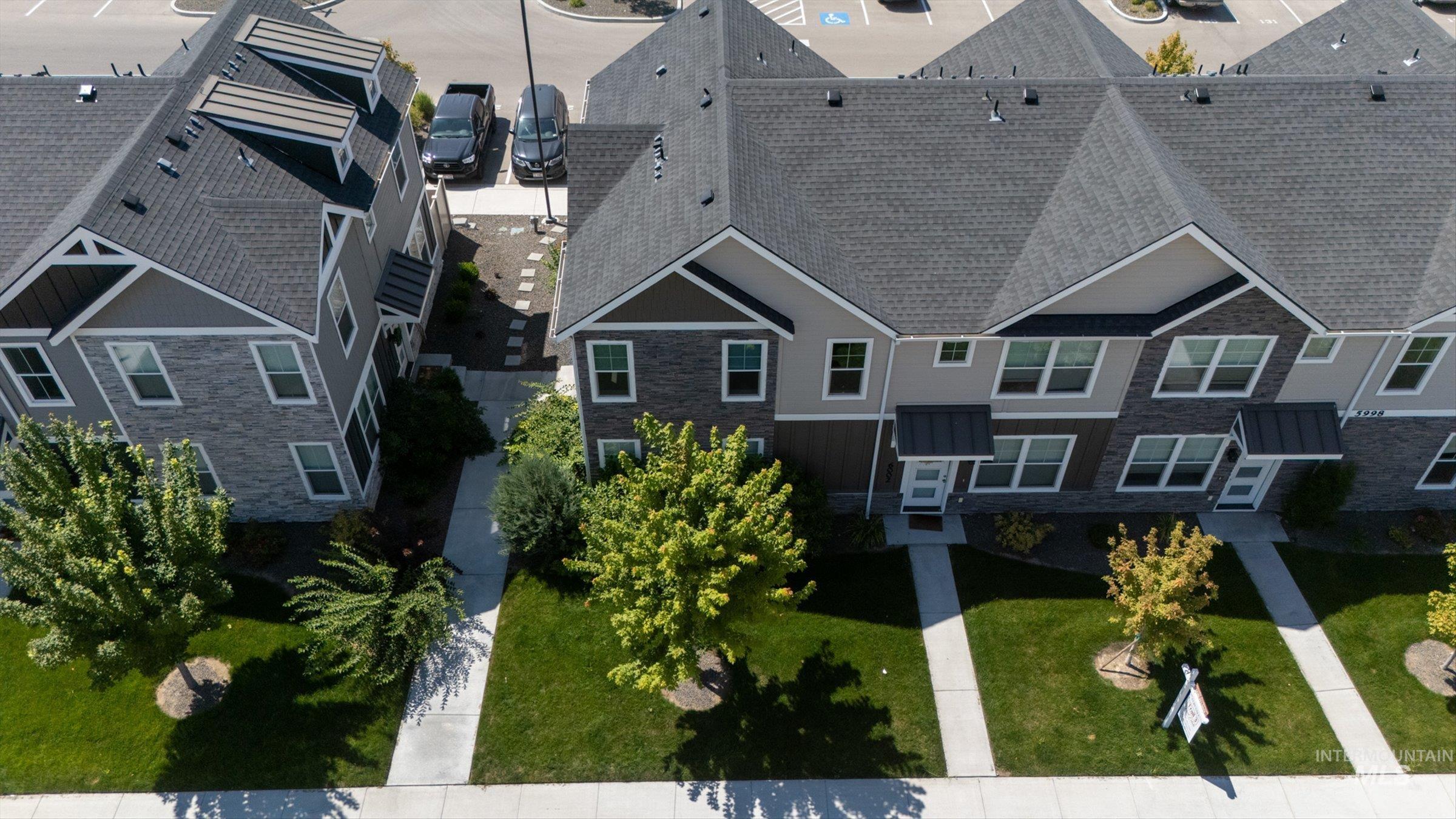 6014 S Jessenia Ln, Boise, Idaho 83709, 3 Bedrooms, 2.5 Bathrooms, Residential For Sale, Price $347,500,MLS 98993662