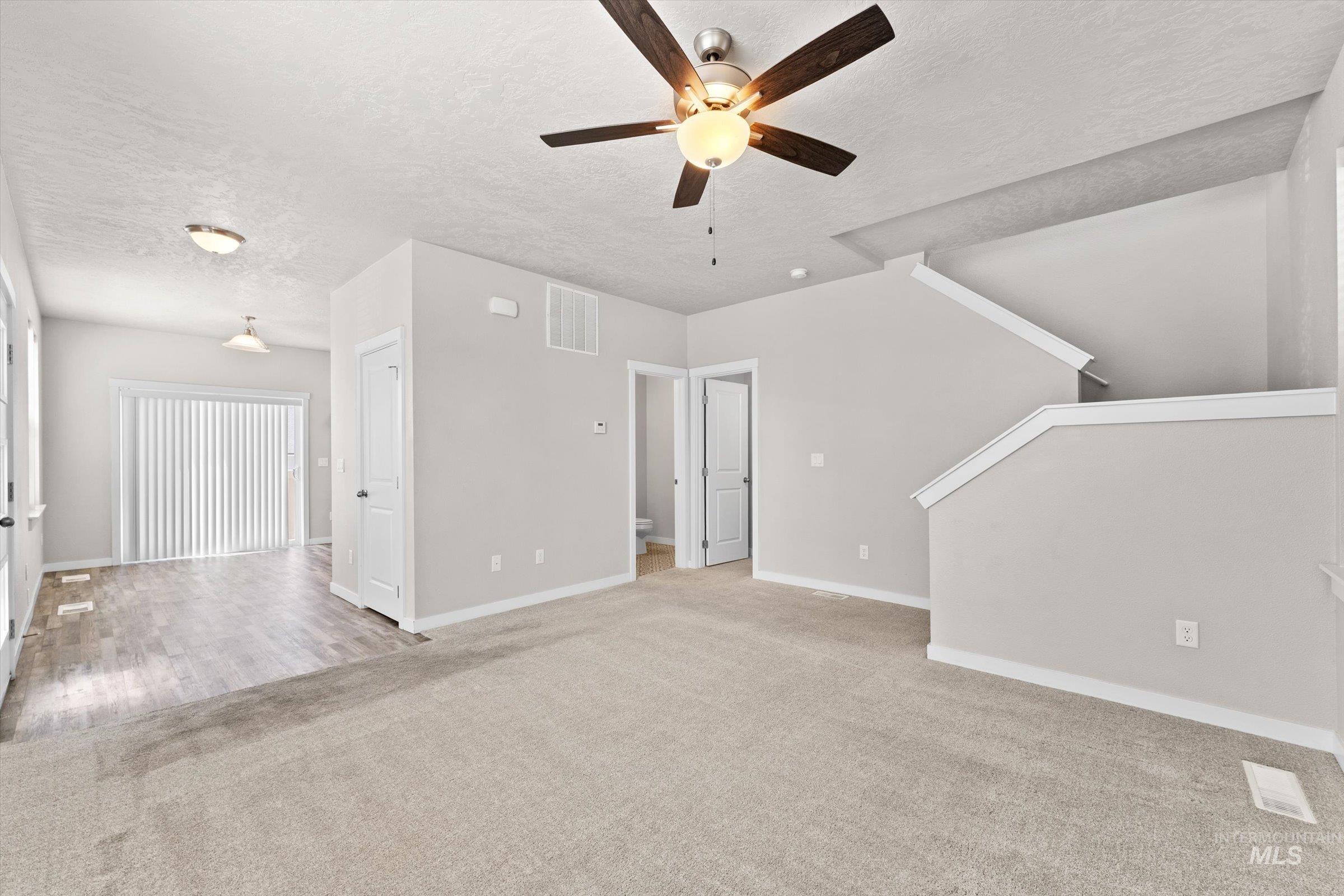 6014 S Jessenia Ln, Boise, Idaho 83709, 3 Bedrooms, 2.5 Bathrooms, Residential For Sale, Price $347,500,MLS 98993662
