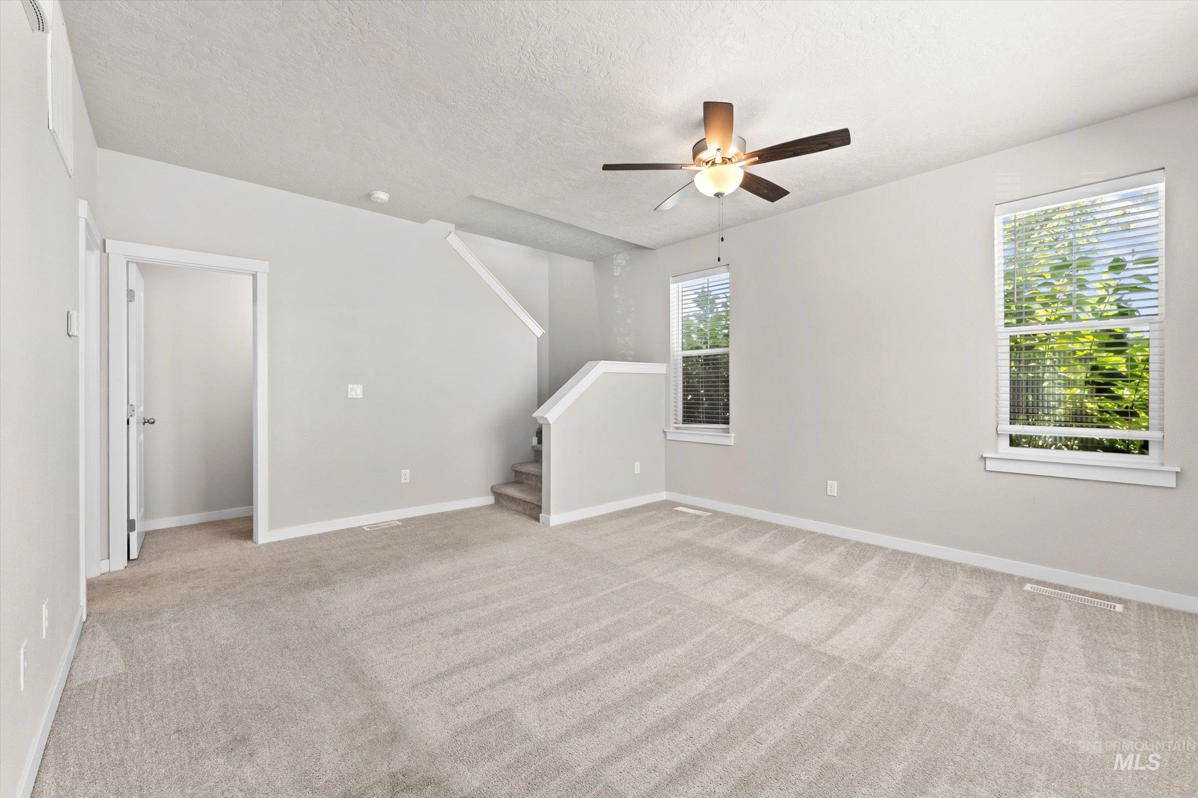 6014 S Jessenia Ln, Boise, Idaho 83709, 3 Bedrooms, 2.5 Bathrooms, Residential For Sale, Price $347,500,MLS 98993662