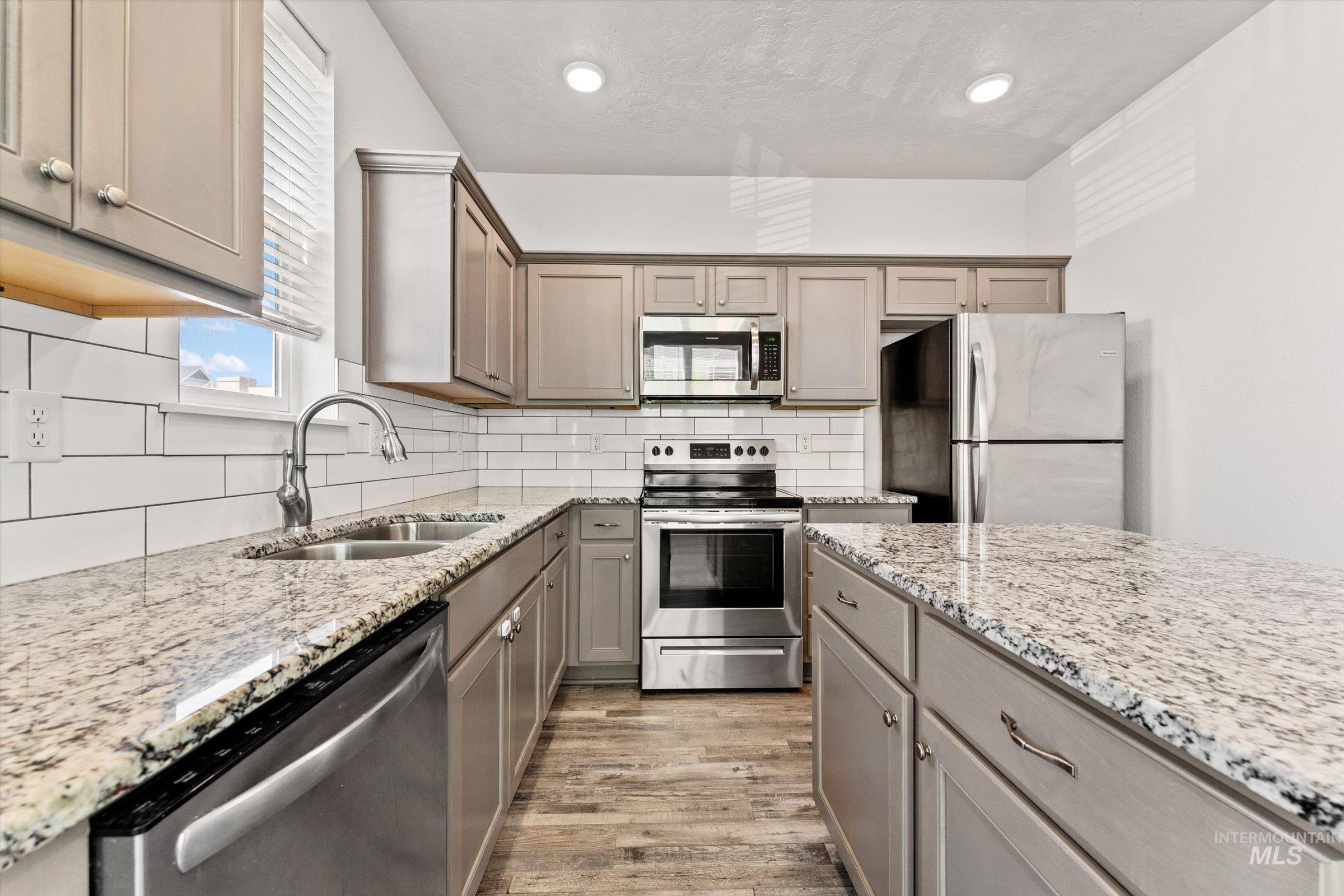 6014 S Jessenia Ln, Boise, Idaho 83709, 3 Bedrooms, 2.5 Bathrooms, Residential For Sale, Price $347,500,MLS 98993662