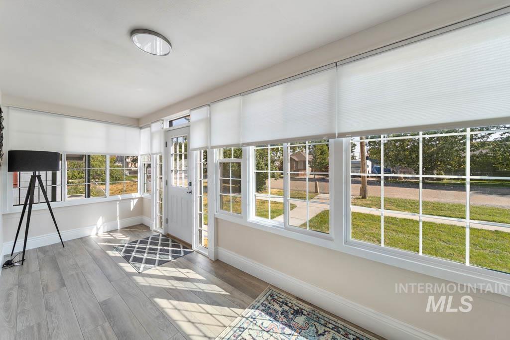 1317 S 4th st, Nampa, Idaho 83651-4269, 1 Bedroom, 1 Bathroom, Residential Income For Sale, Price $825,000, 98993663
