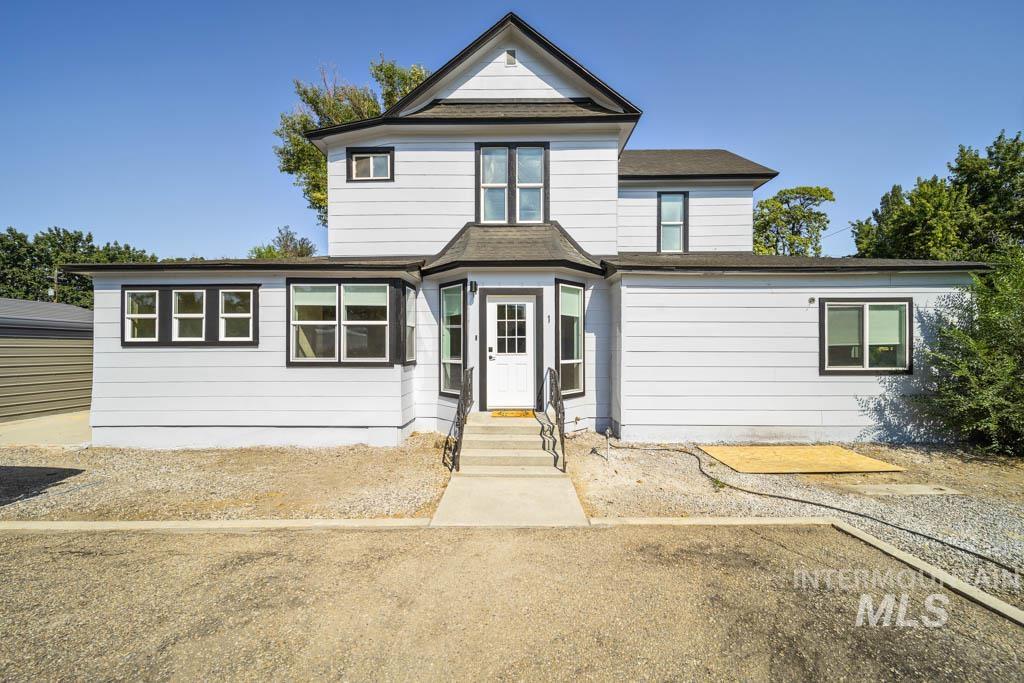 1317 S 4th st, Nampa, Idaho 83651-4269, 1 Bedroom, 1 Bathroom, Residential Income For Sale, Price $825,000, 98993663