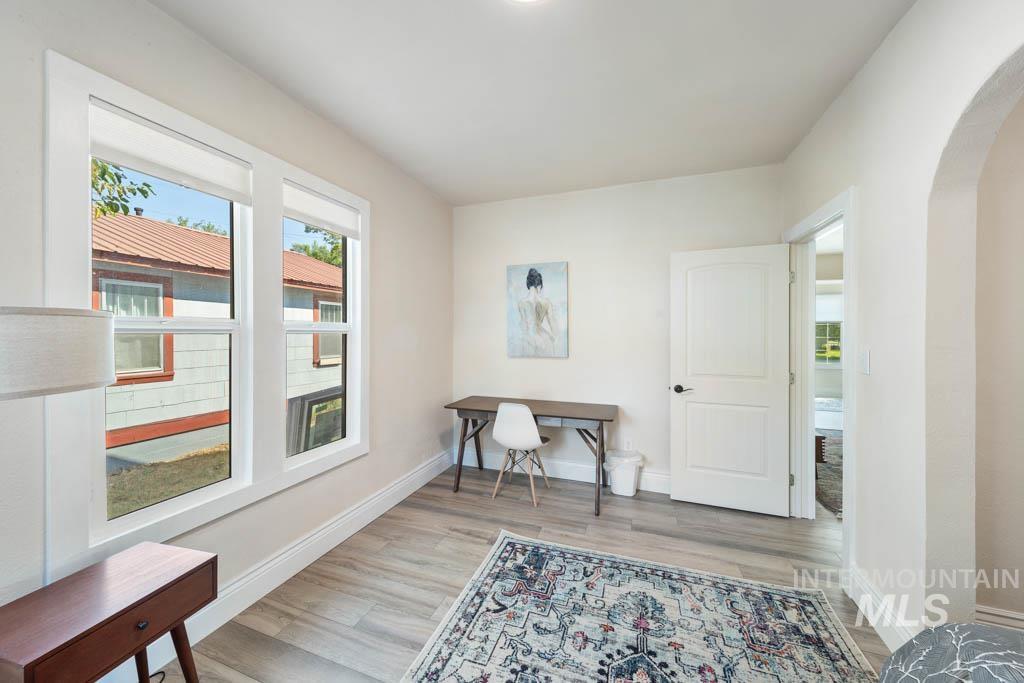 1317 S 4th st, Nampa, Idaho 83651-4269, 1 Bedroom, 1 Bathroom, Residential Income For Sale, Price $825,000, 98993663
