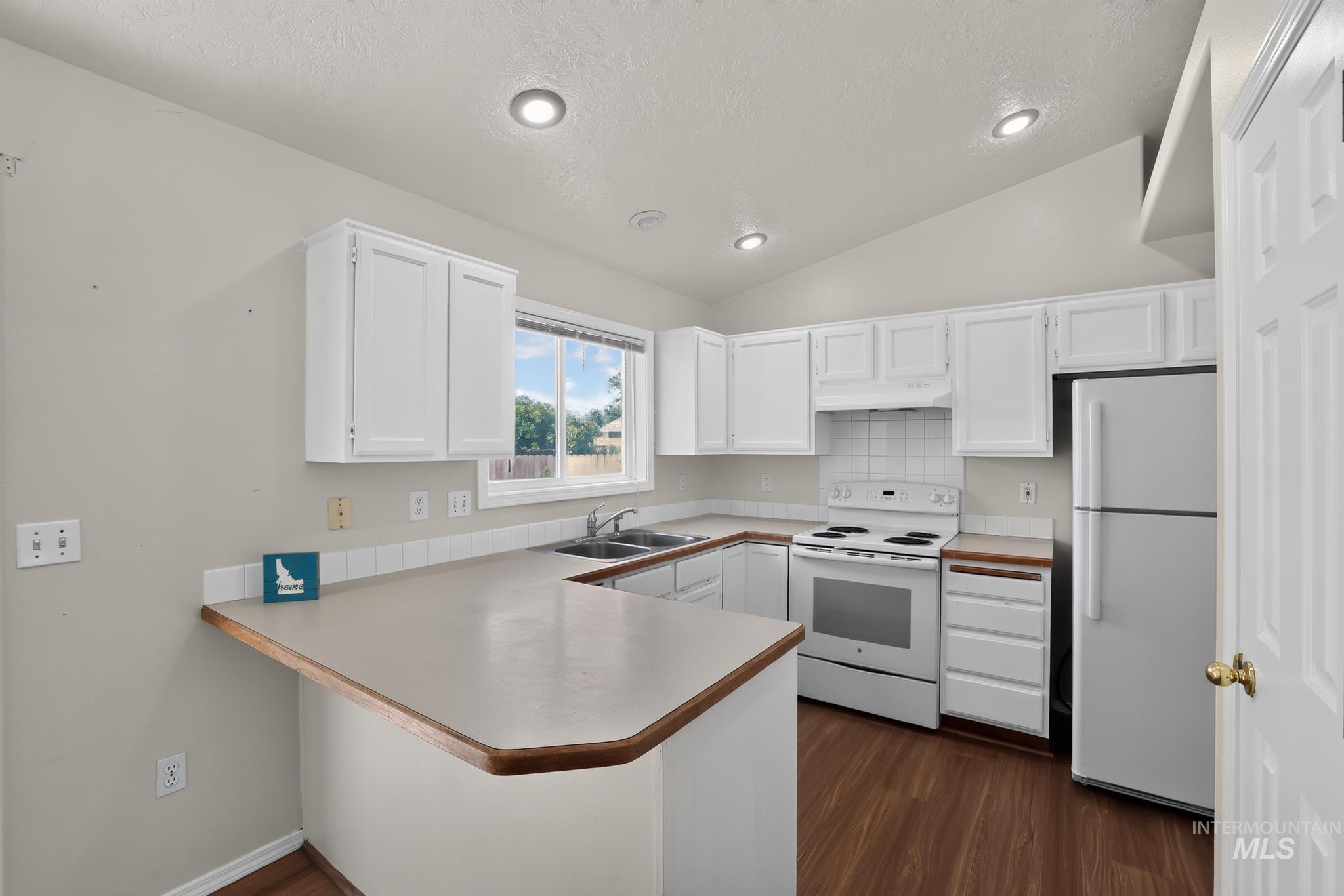 1389 E Tourmaline St, Meridian, Idaho 83646, 3 Bedrooms, 2 Bathrooms, Residential For Sale, Price $420,000, 98993666