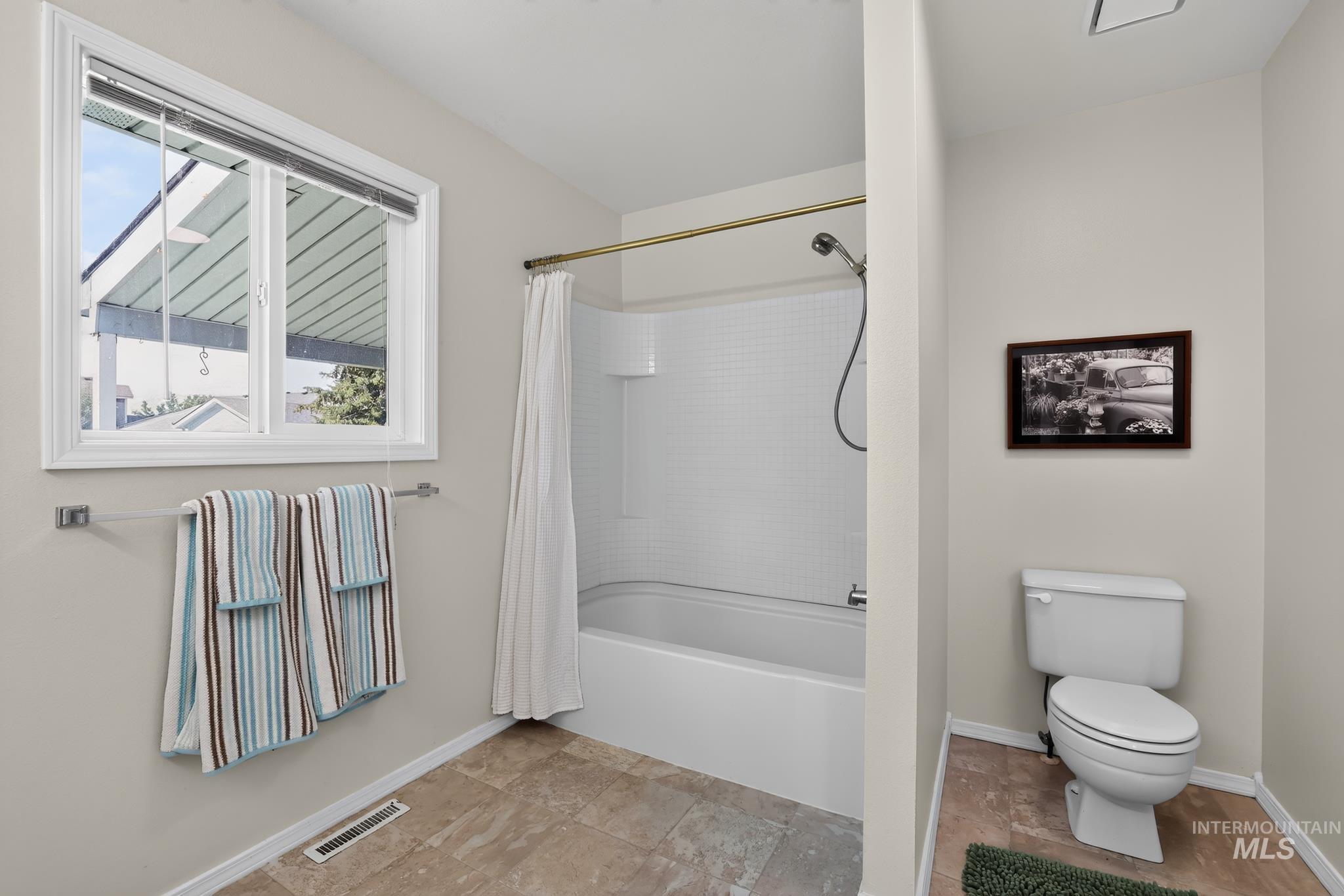 1389 E Tourmaline St, Meridian, Idaho 83646, 3 Bedrooms, 2 Bathrooms, Residential For Sale, Price $420,000, 98993666