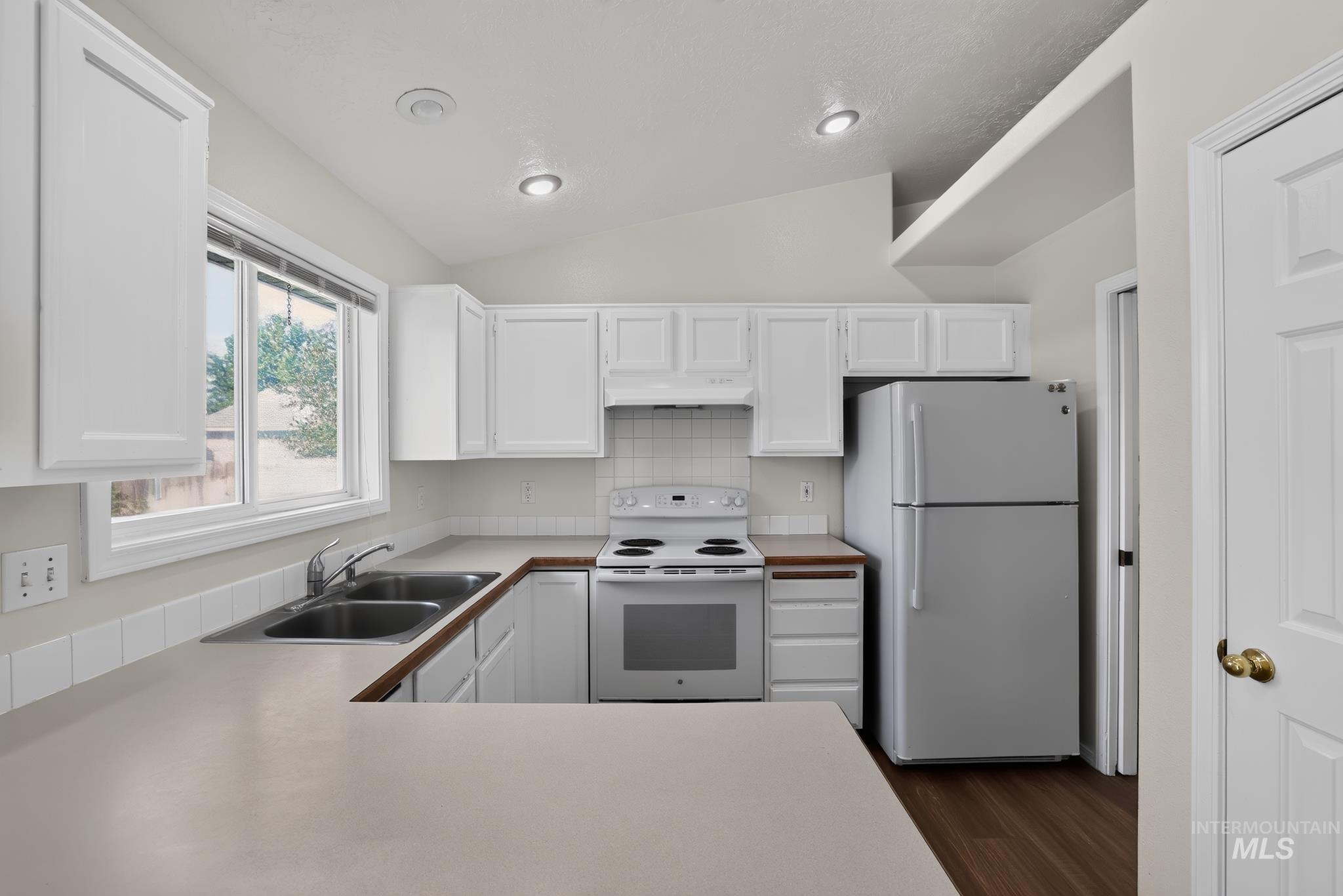 1389 E Tourmaline St, Meridian, Idaho 83646, 3 Bedrooms, 2 Bathrooms, Residential For Sale, Price $420,000, 98993666