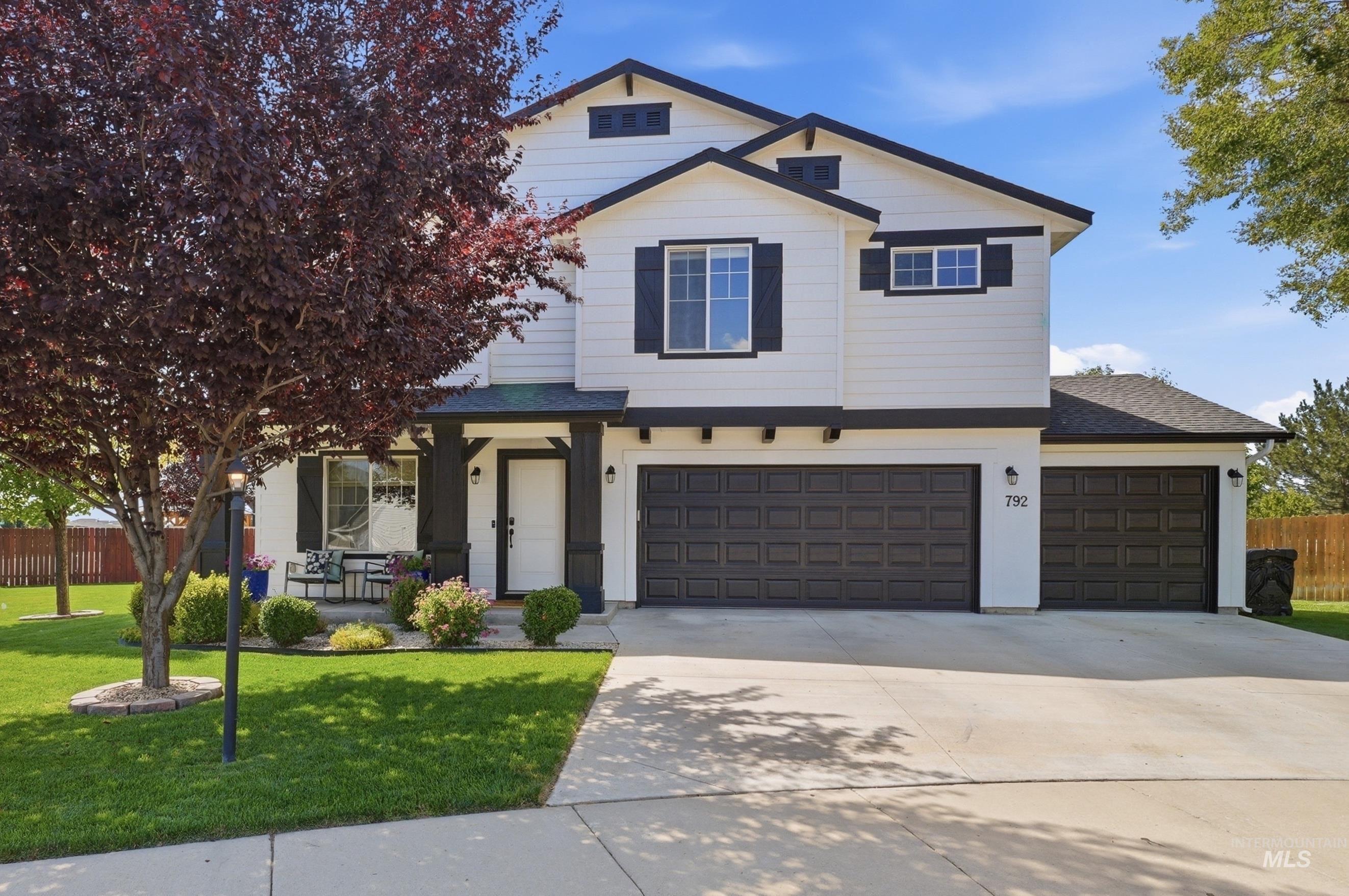 792 W Bird Wing Dr, Meridian, Idaho 83646, 4 Bedrooms, 2.5 Bathrooms, Residential For Sale, Price $620,000, 98993667