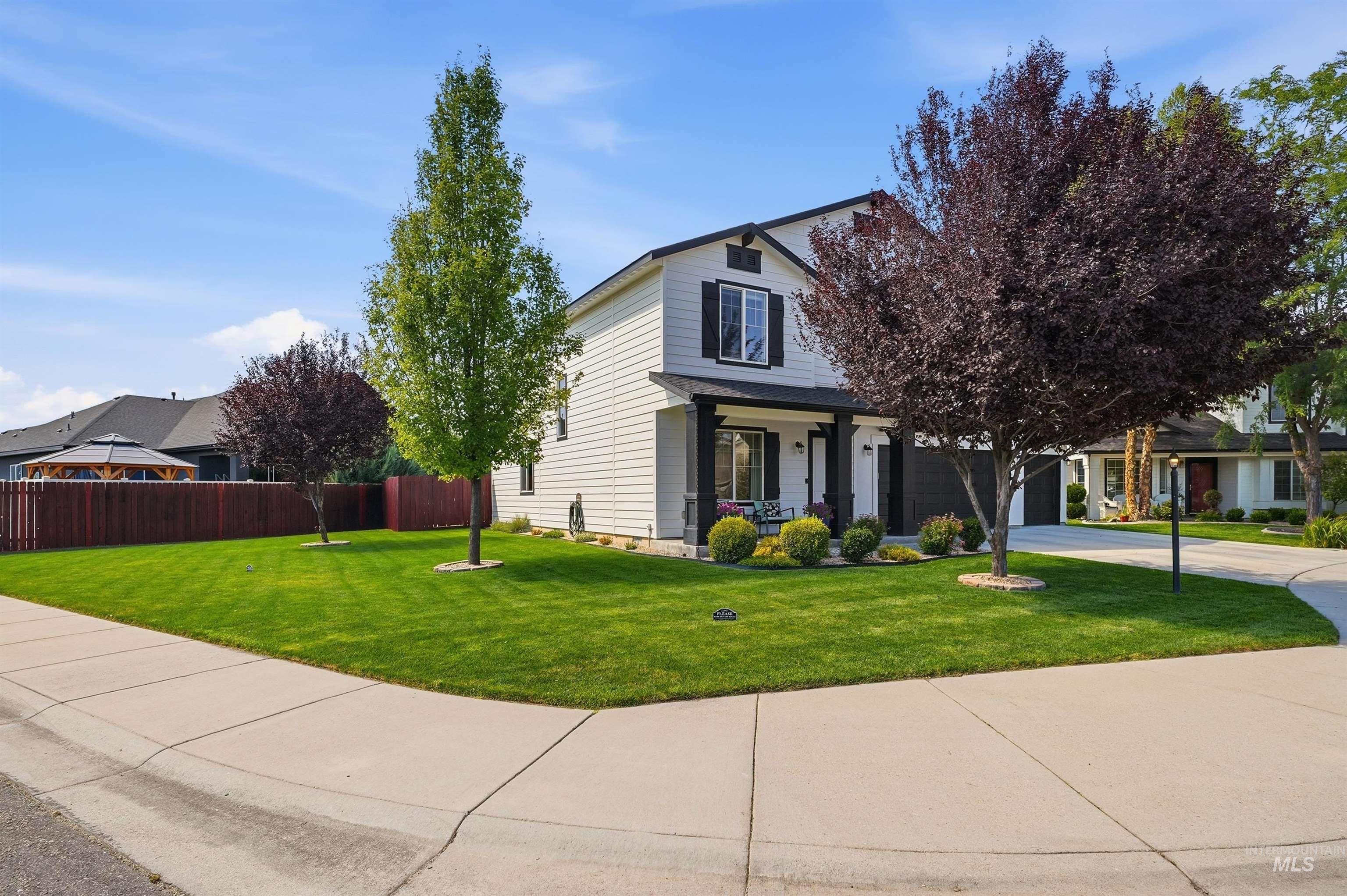 792 W Bird Wing Dr, Meridian, Idaho 83646, 4 Bedrooms, 2.5 Bathrooms, Residential For Sale, Price $620,000, 98993667