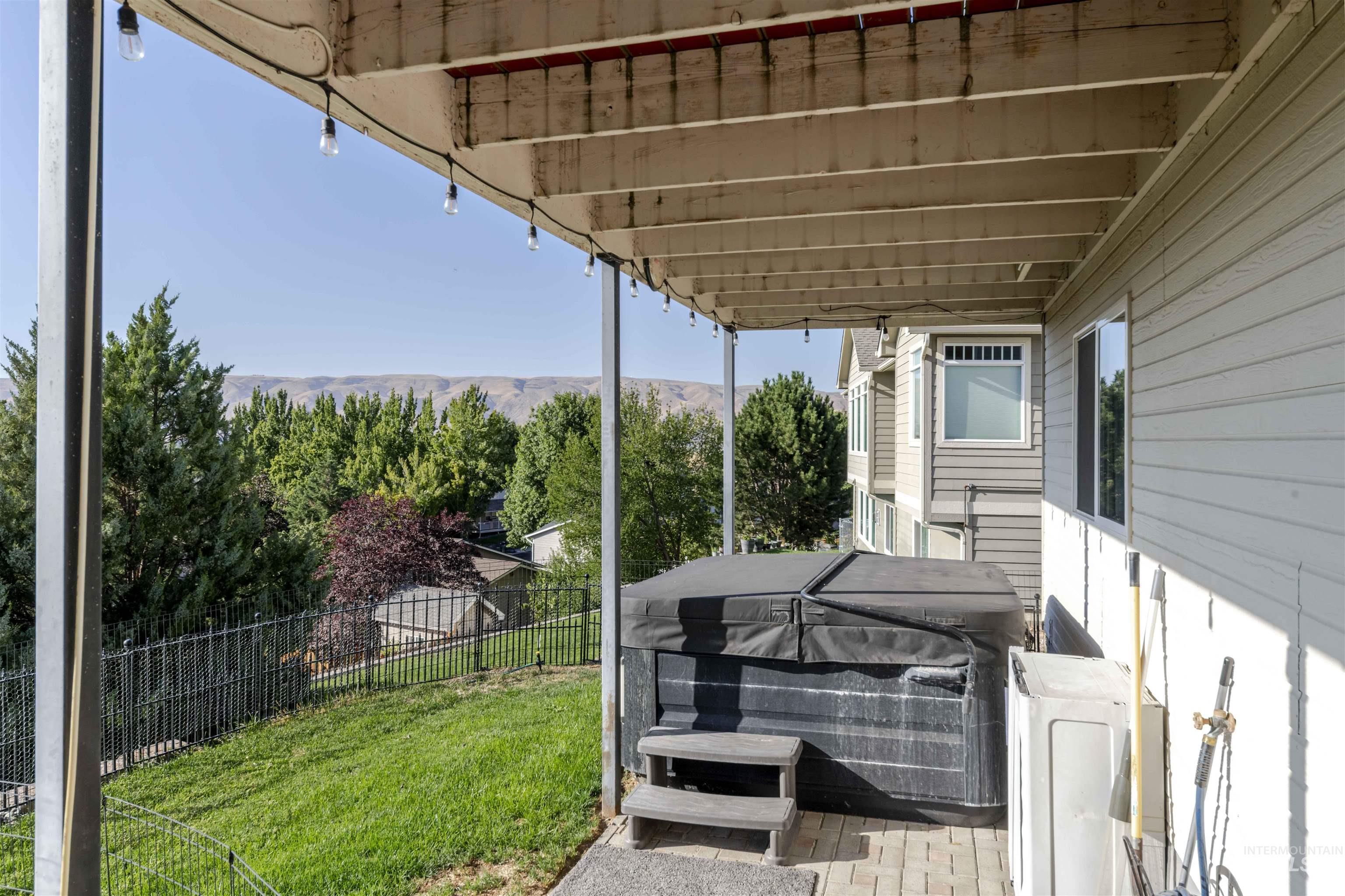 331 Reservoir Dr, Lewiston, Idaho 83501, 4 Bedrooms, 3 Bathrooms, Residential For Sale, Price $535,000,MLS 98993674
