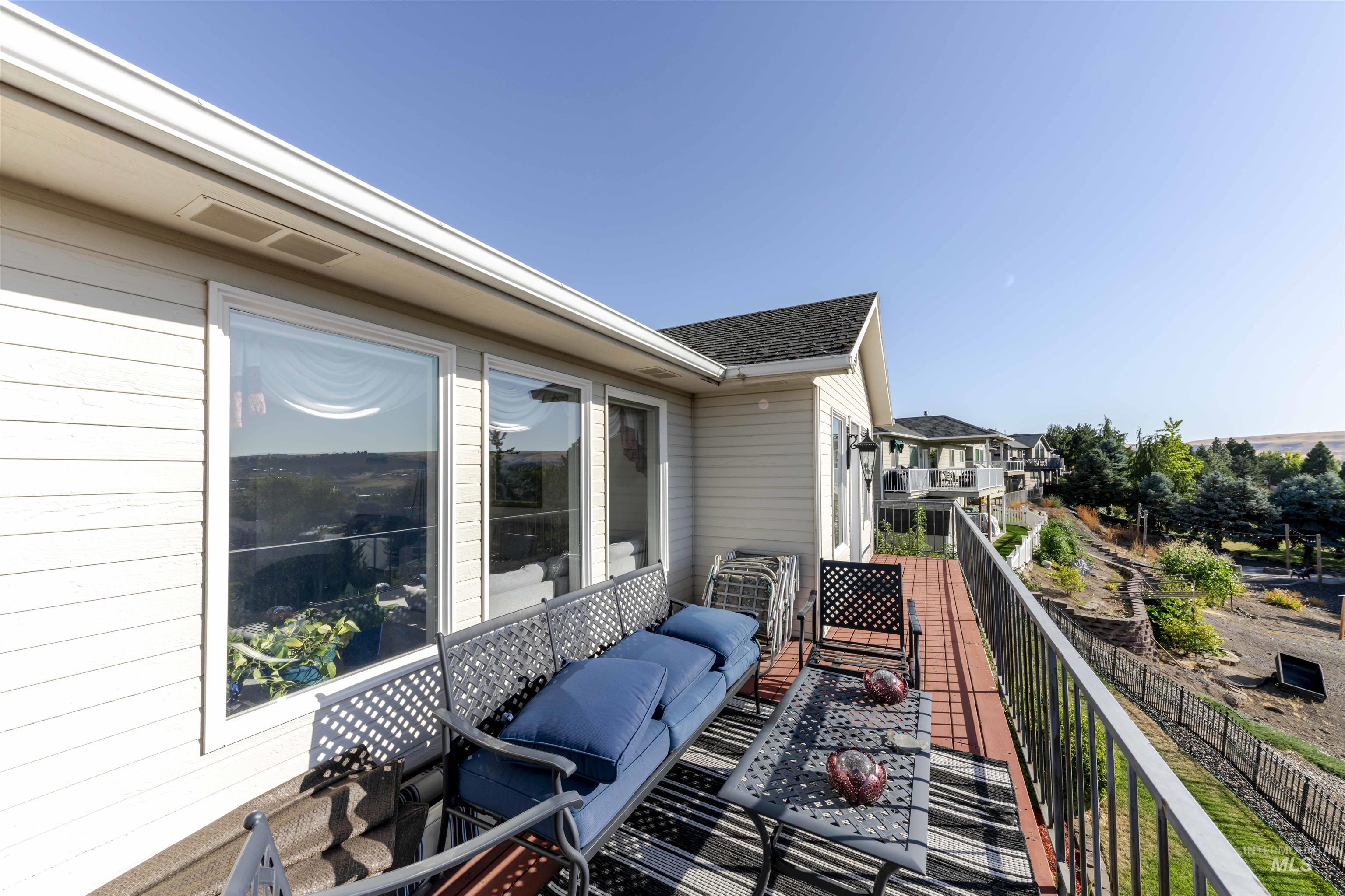331 Reservoir Dr, Lewiston, Idaho 83501, 4 Bedrooms, 3 Bathrooms, Residential For Sale, Price $535,000,MLS 98993674
