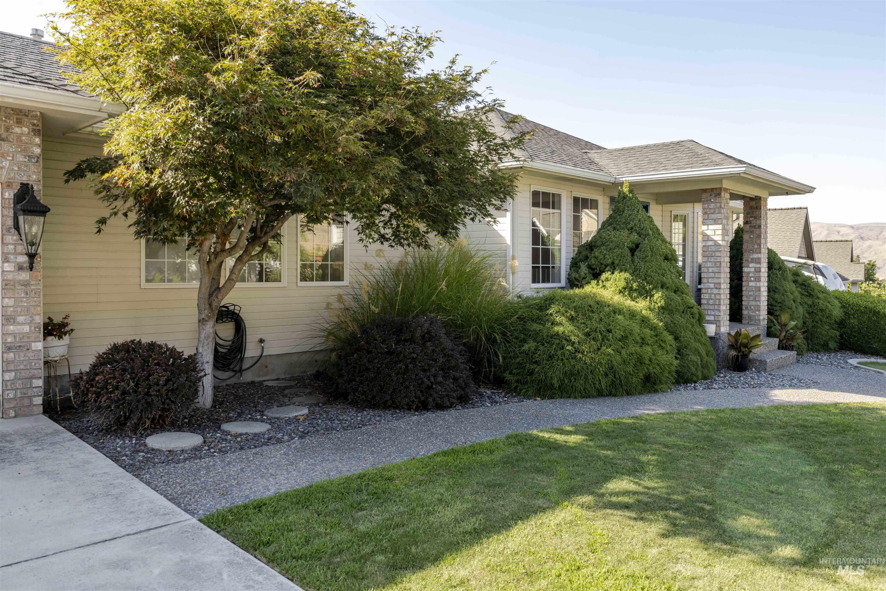 331 Reservoir Dr, Lewiston, Idaho 83501, 4 Bedrooms, 3 Bathrooms, Residential For Sale, Price $535,000,MLS 98993674